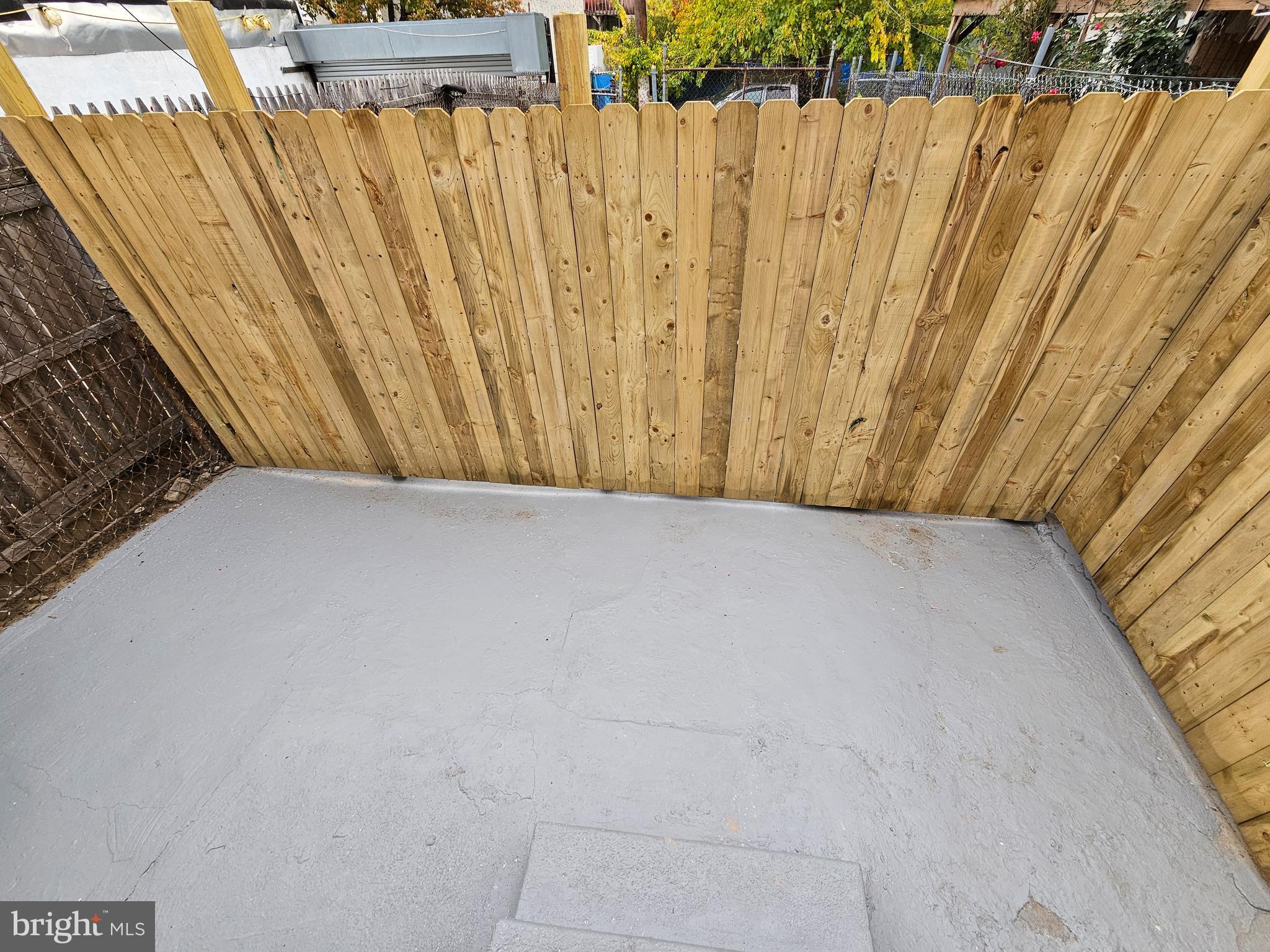 PHILADELPHIA (NORTH) - Residential Lease