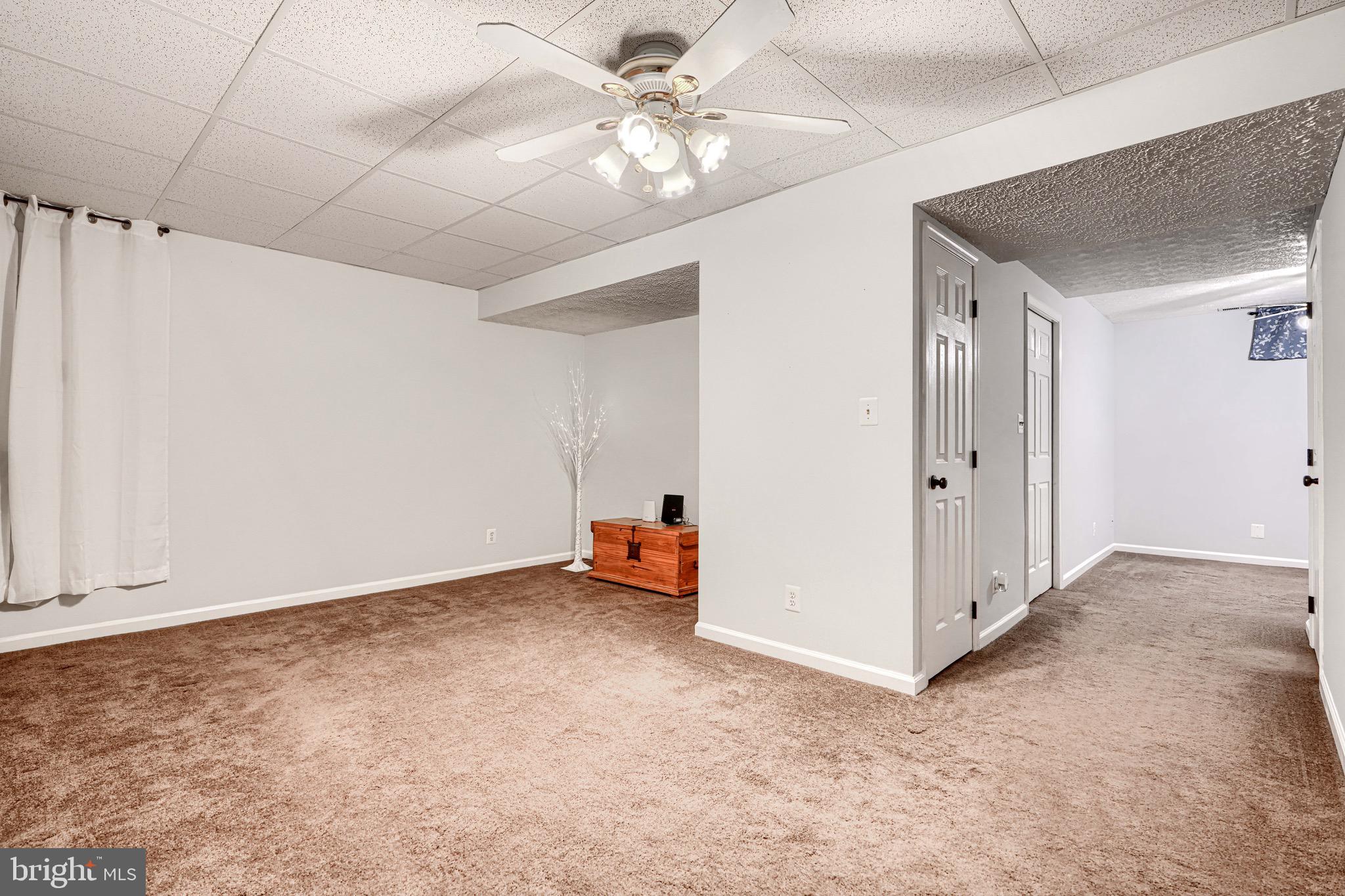 FOXBOROUGH FARMS - Residential