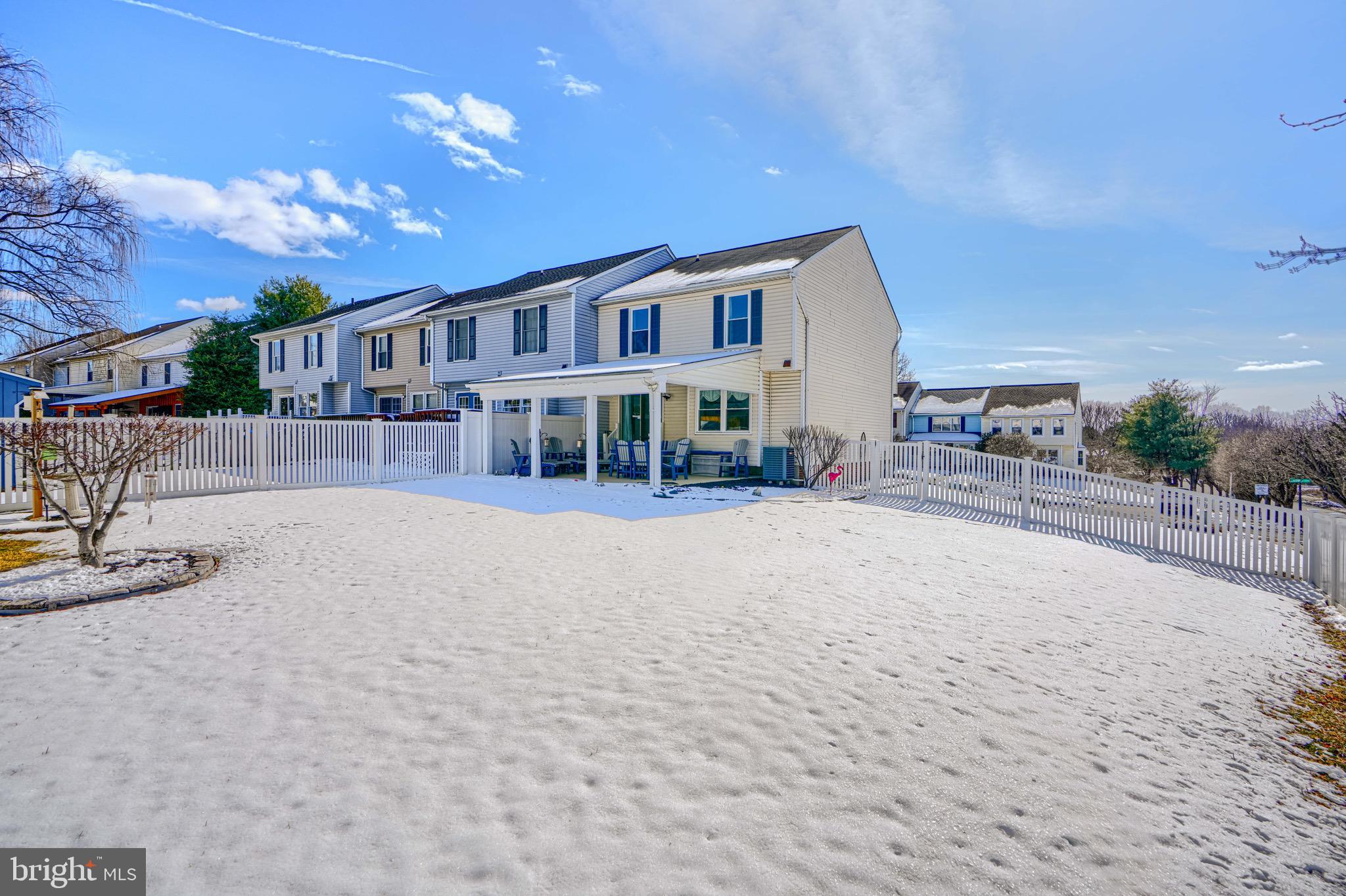 FOXBOROUGH FARMS - Residential