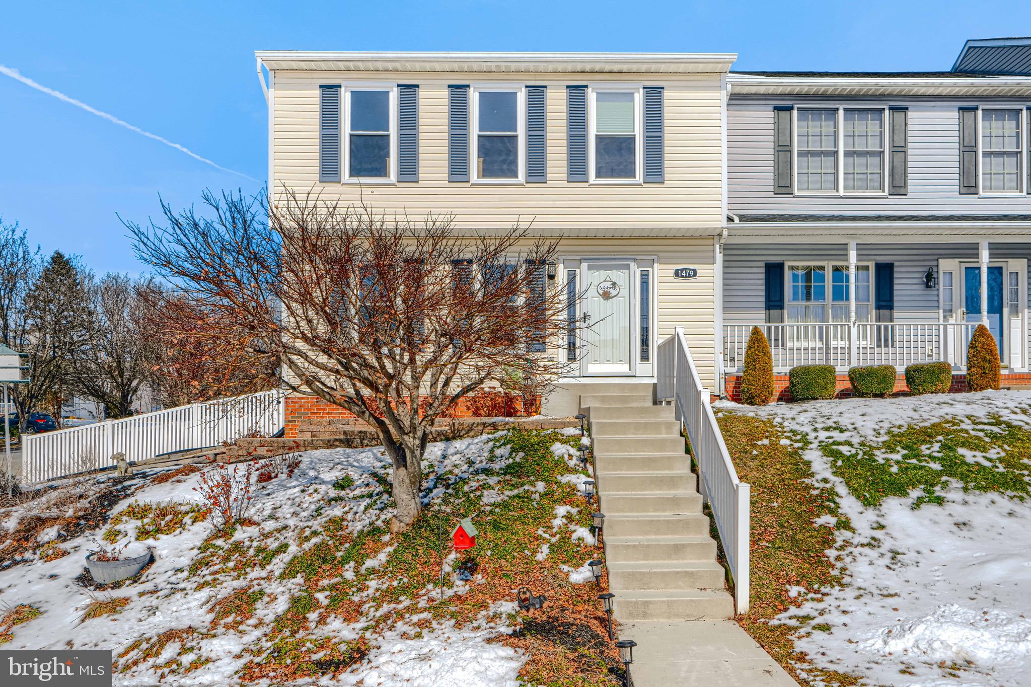 FOXBOROUGH FARMS - Residential