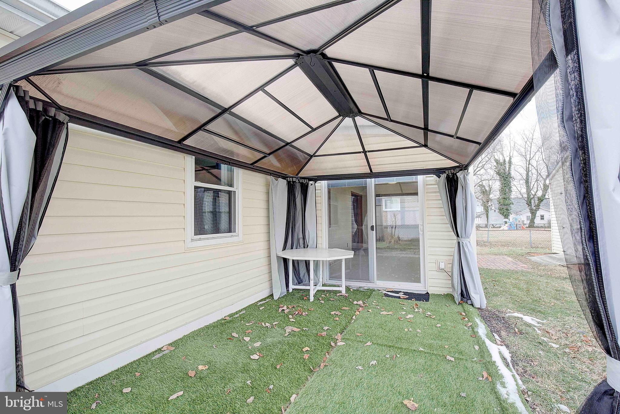 SUNSET BEACH - Residential