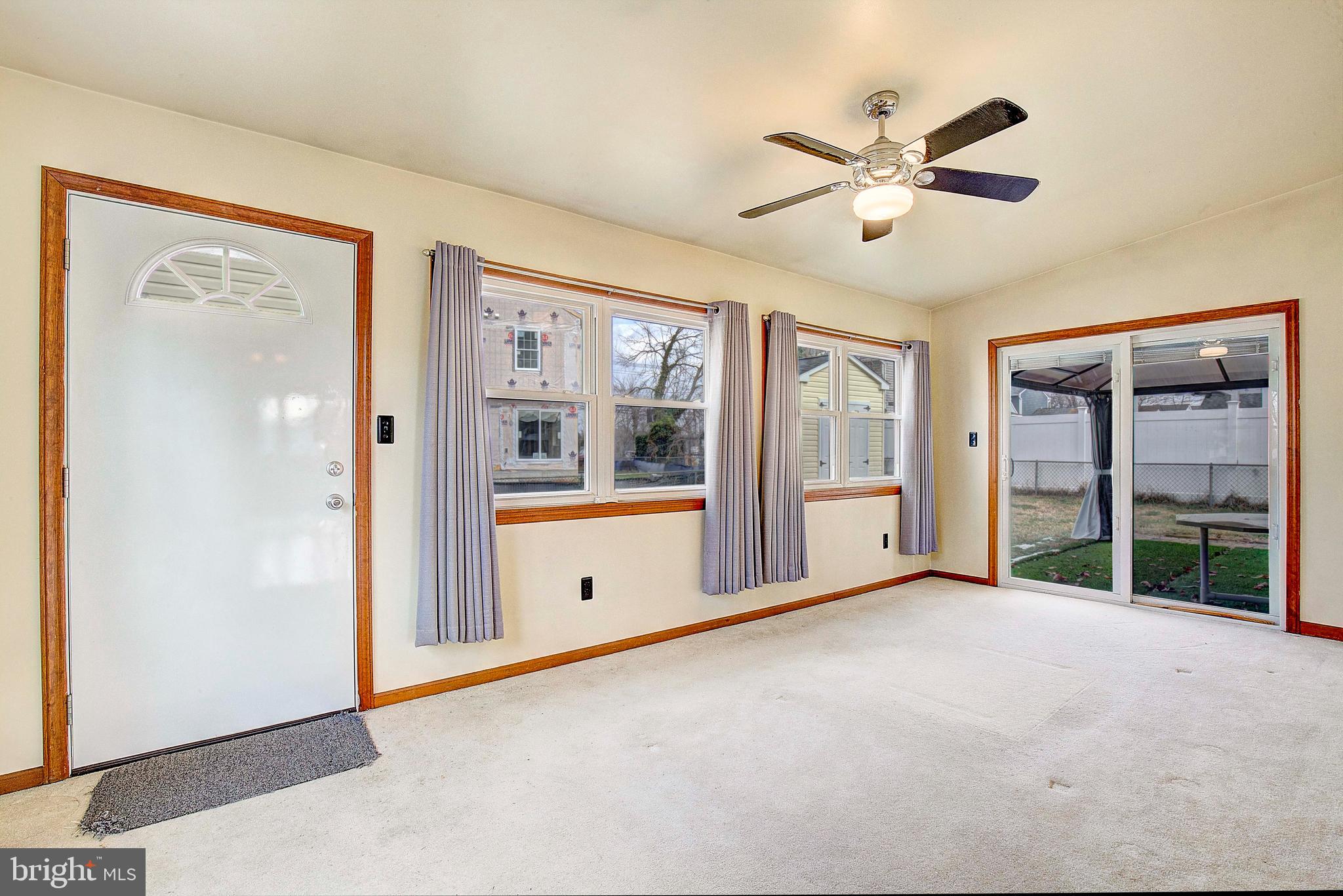 SUNSET BEACH - Residential