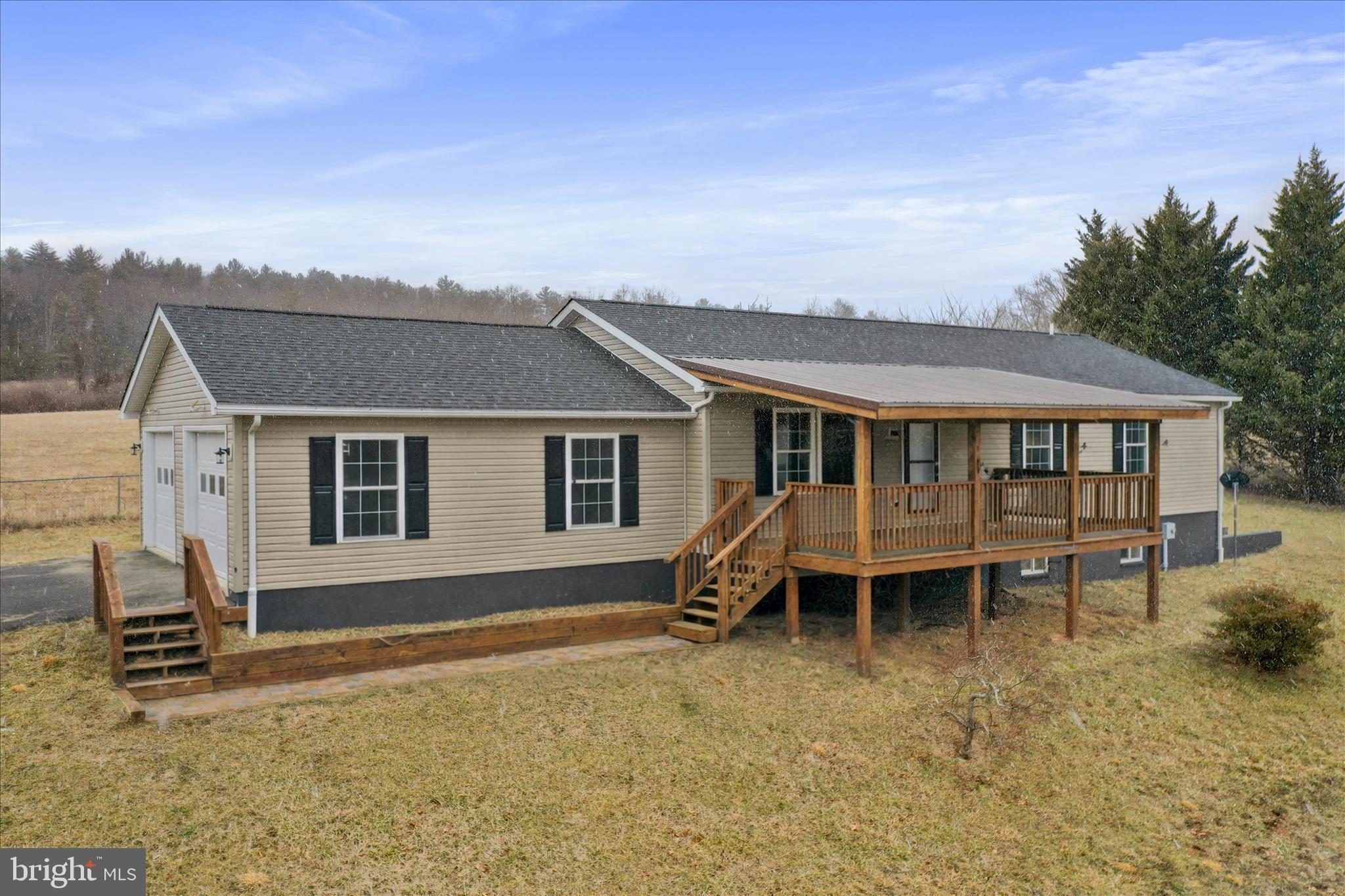 WATERSTONE FIELDS - Residential