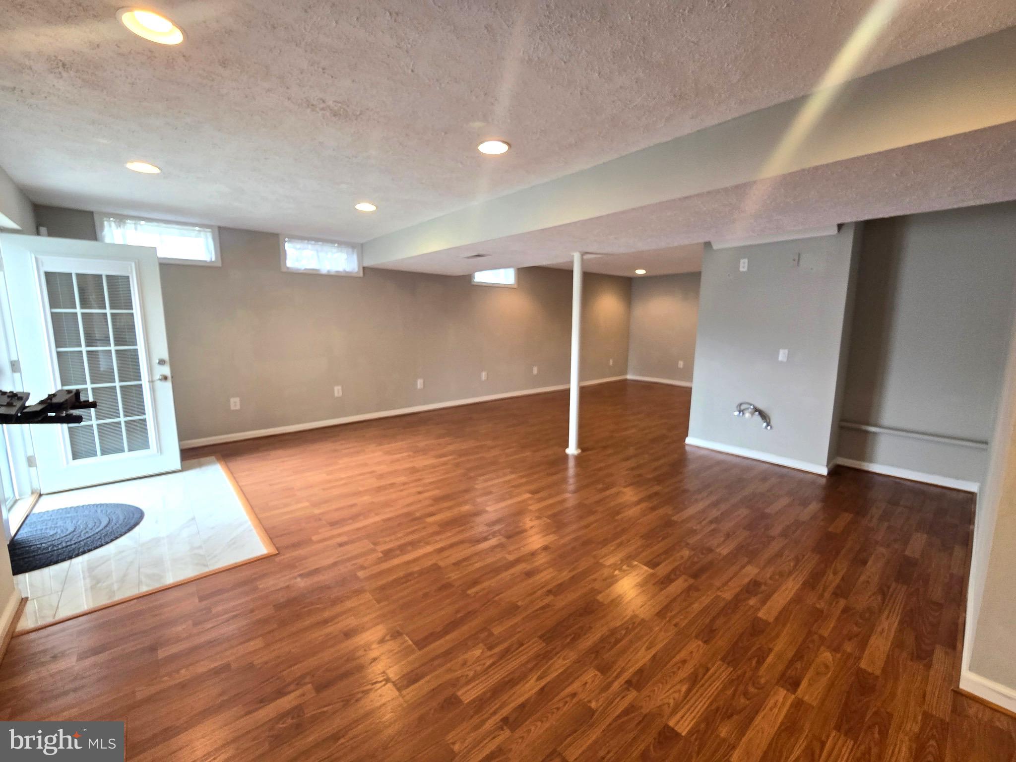 STRATFORD GLEN - Residential