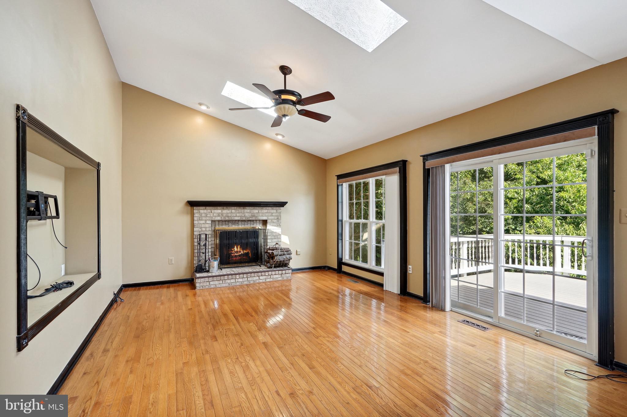 STRATFORD GLEN - Residential