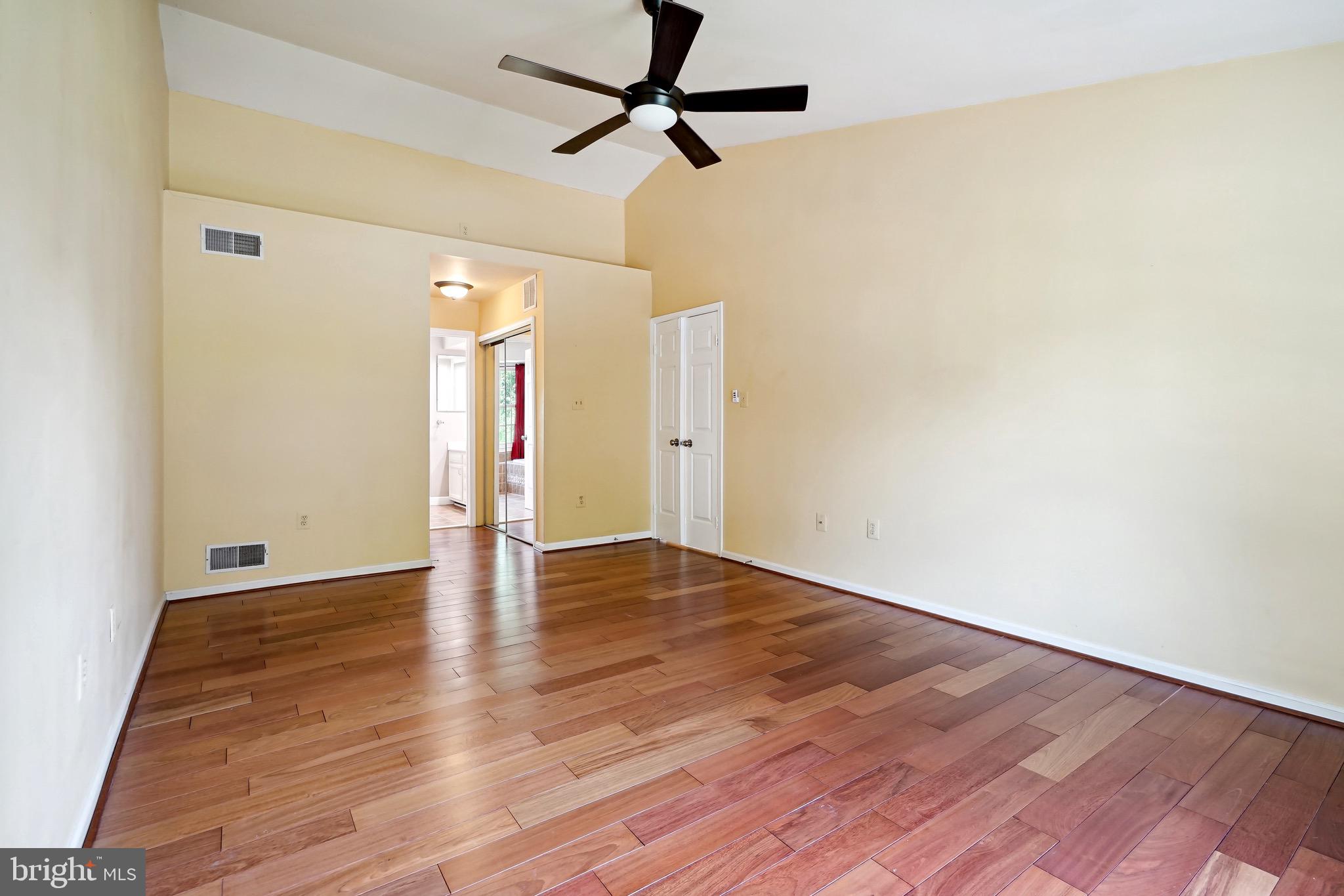 STRATFORD GLEN - Residential