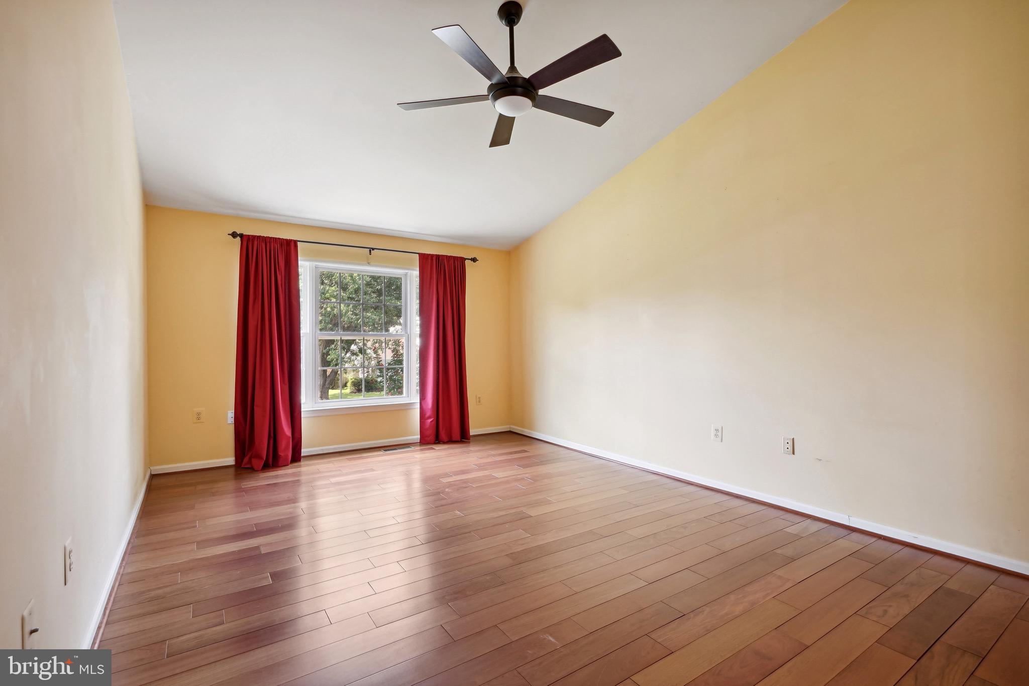 STRATFORD GLEN - Residential