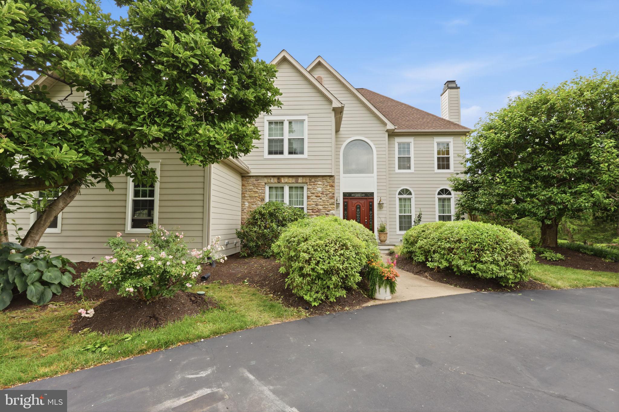 25 ALEXANDERS COURT