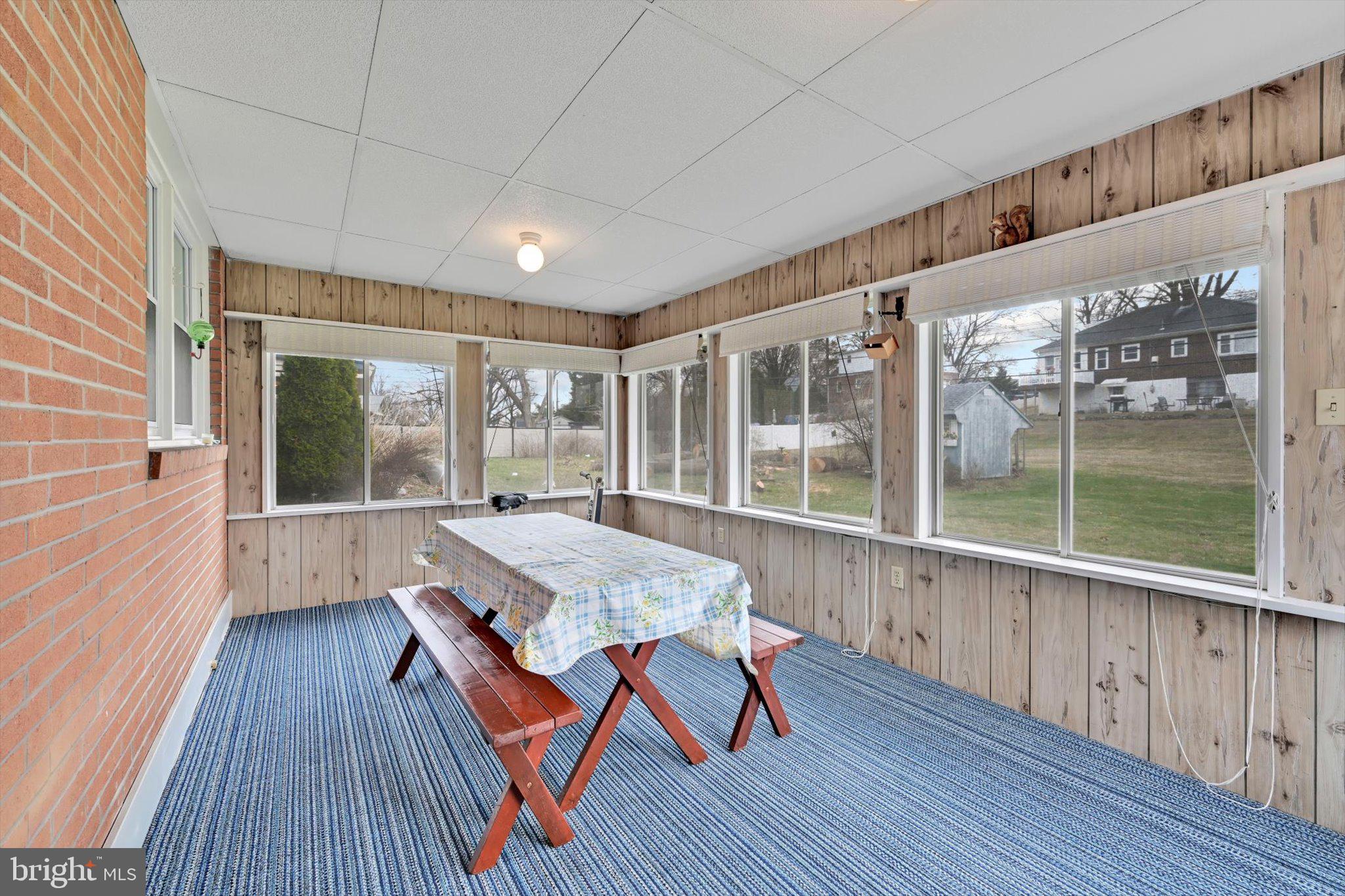 WILSHIRE - Residential