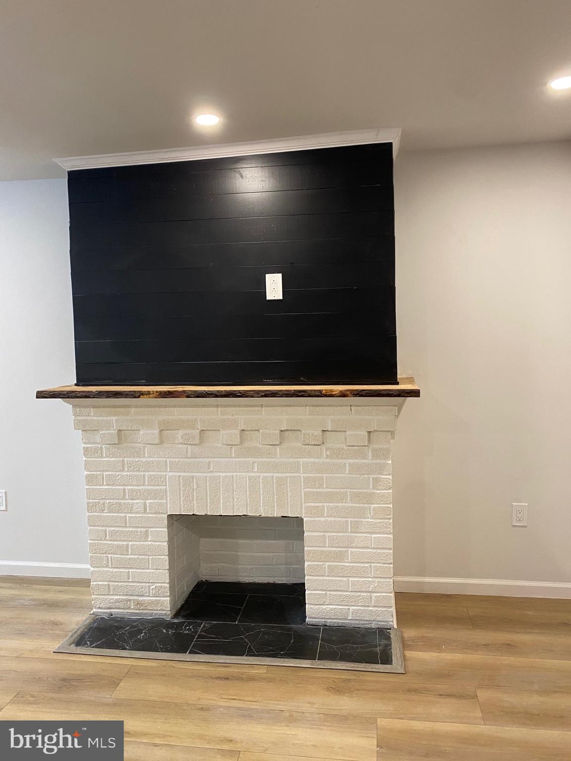 GERMANTOWN (EAST) - Residential