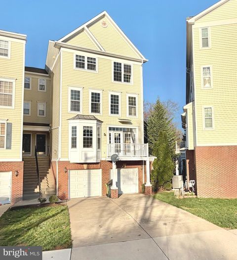 Condo For Sale - 13600 Salk Street #131<br/> HERNDON, VA 20171