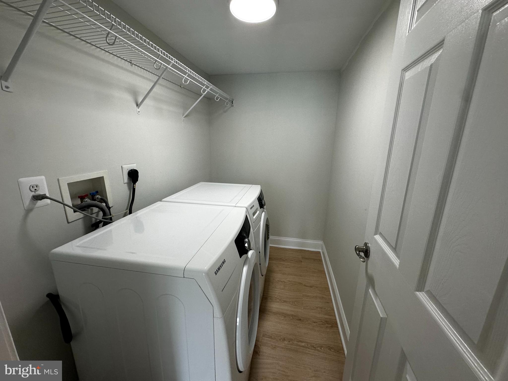 HOMELAND SOUTHWAY - Residential