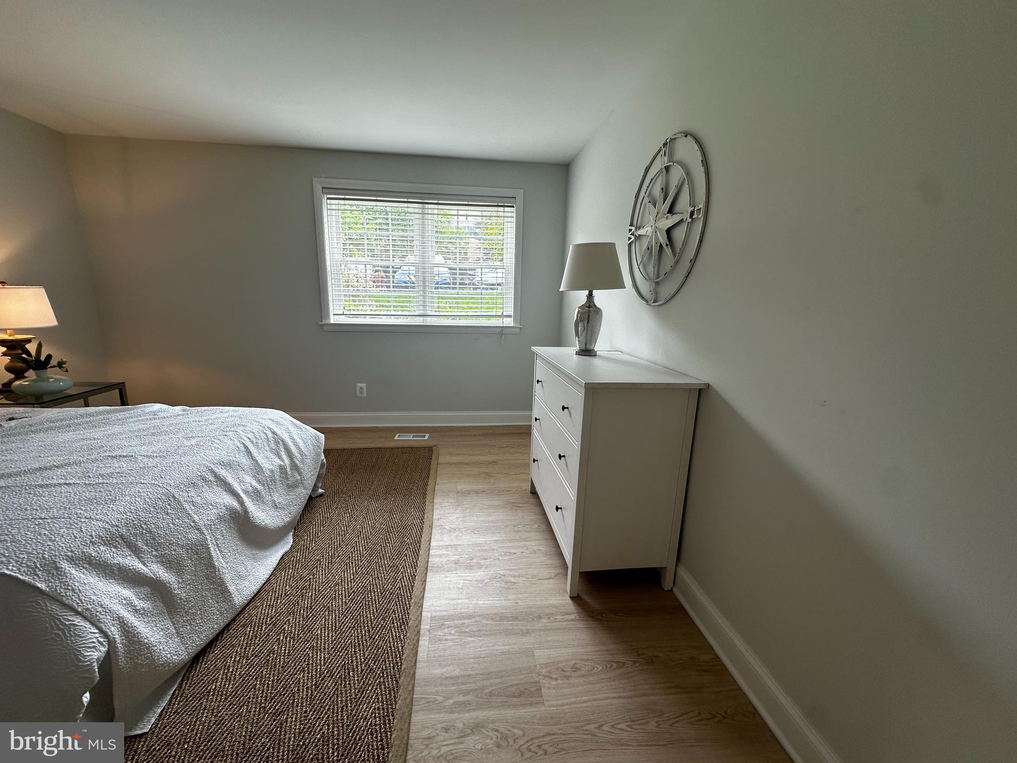 HOMELAND SOUTHWAY - Residential