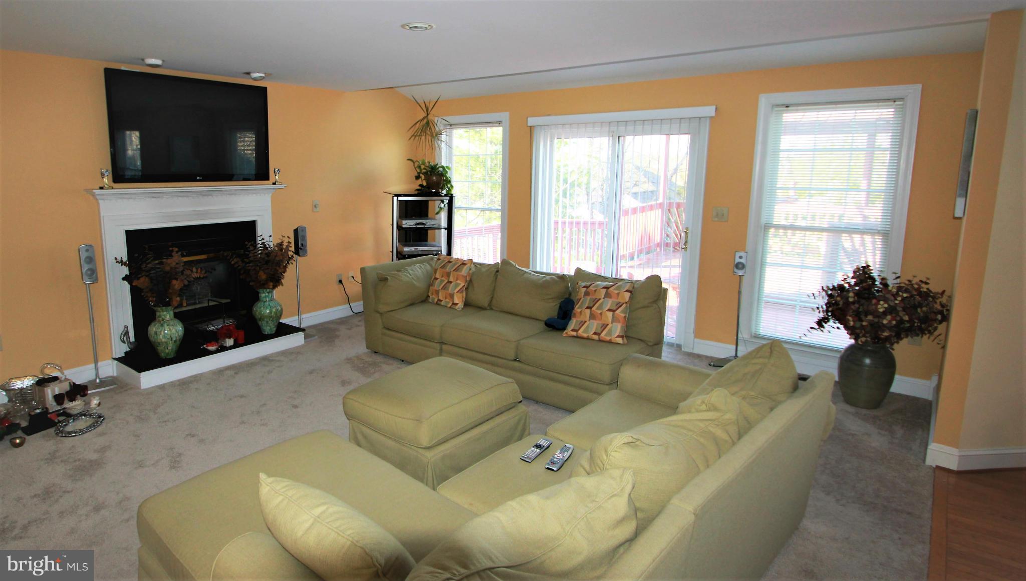 COLECHESTER VILLAGE - Residential