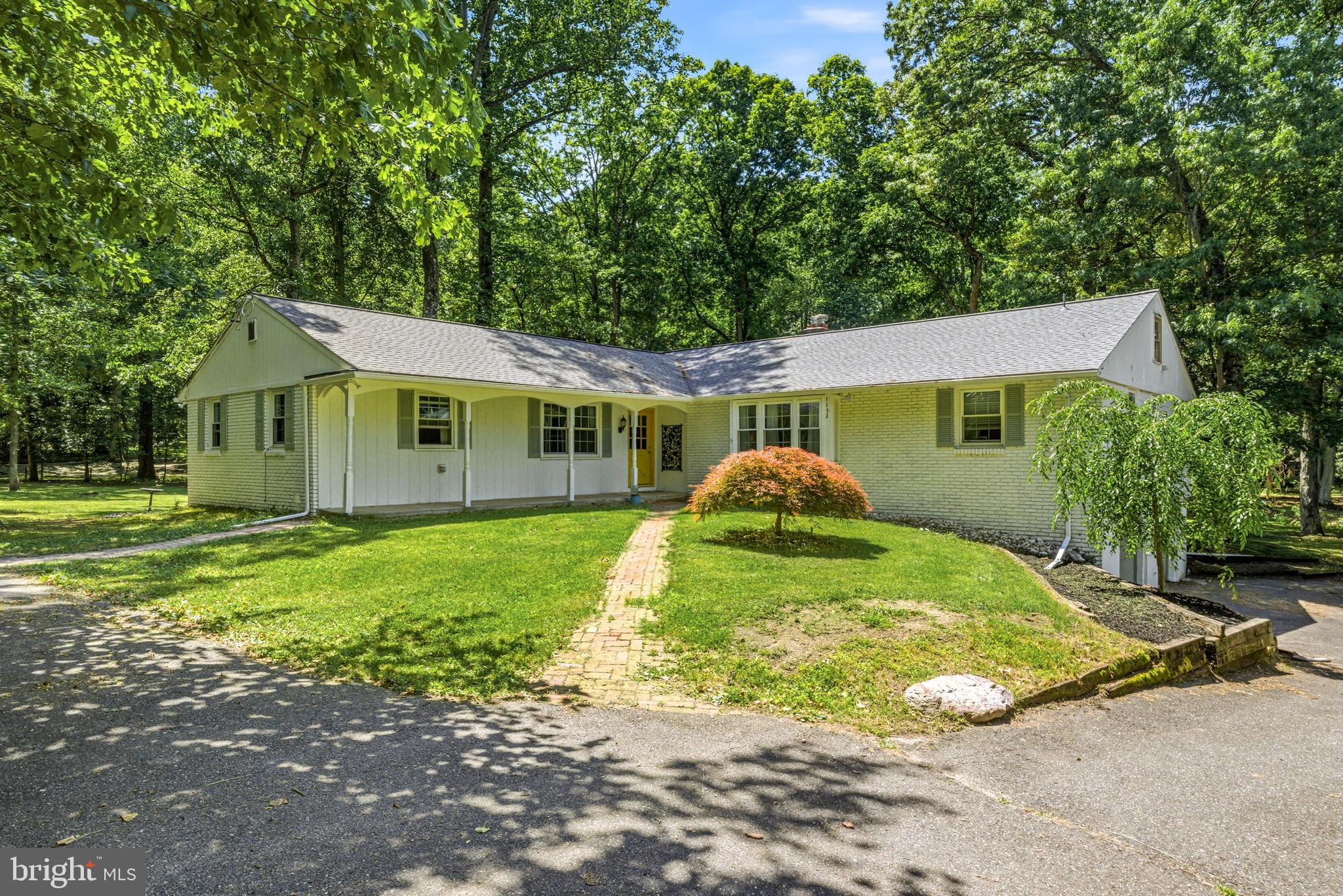 1152 BARBARA DRIVE