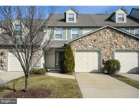 Townhouse For Rent - 102 Hazelwood Lane<br/> MARLTON, NJ 08053