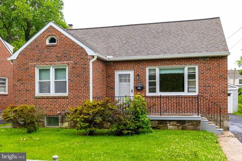 Photo of 819 Longstreth Avenue, JENKINTOWN, PA 19046 (MLS # PAMC2181456)