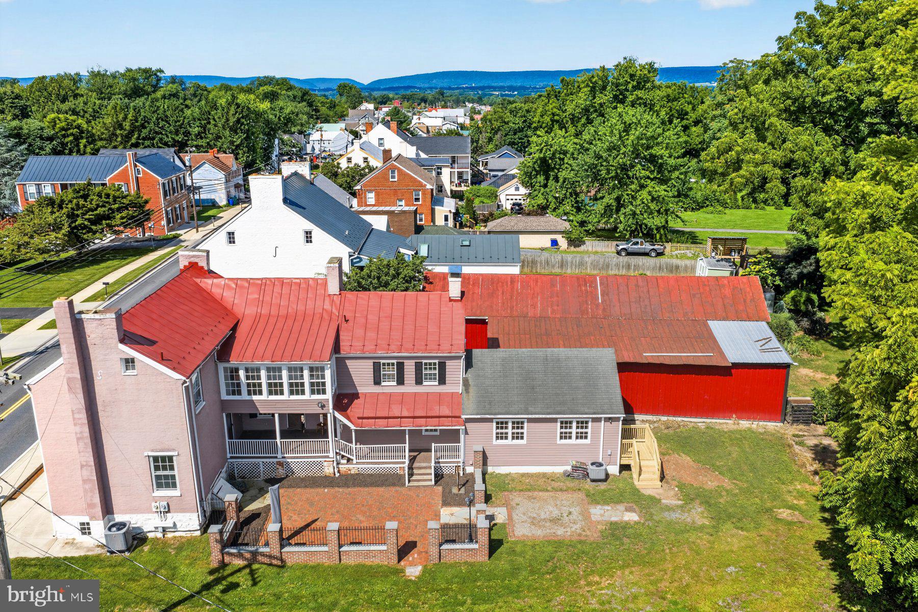 3836 JEFFERSON PIKE