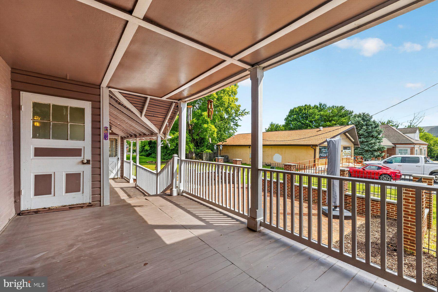 3836 JEFFERSON PIKE
