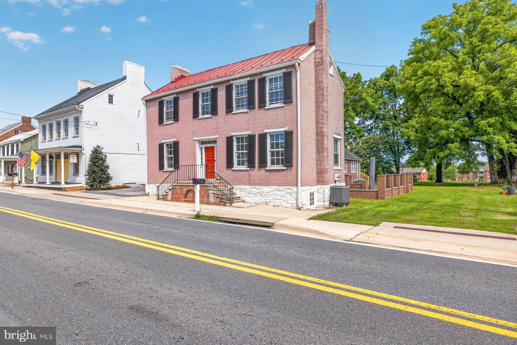 3836 JEFFERSON PIKE