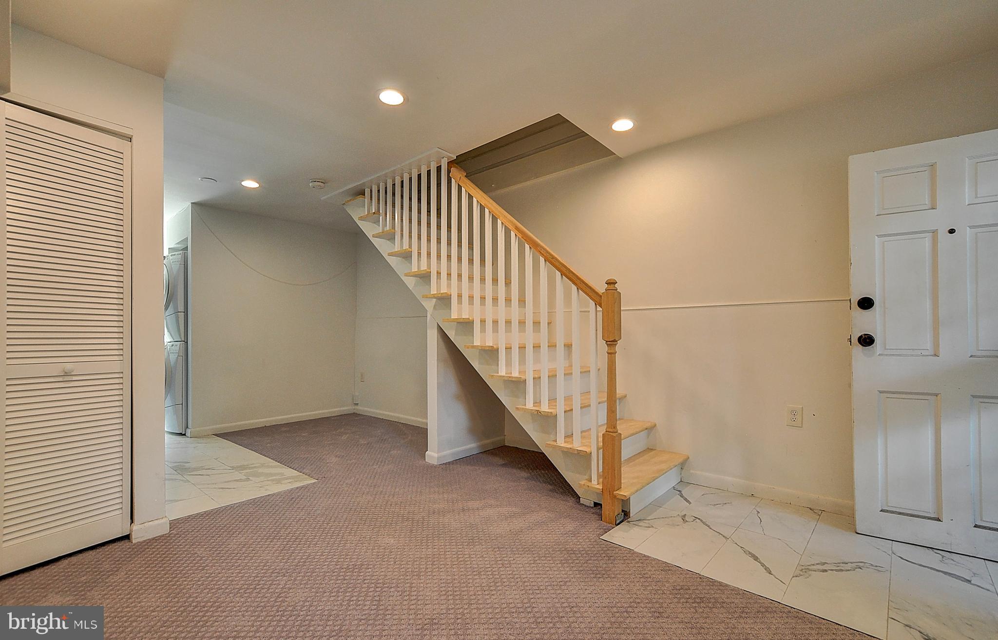 1209 I STREET SE