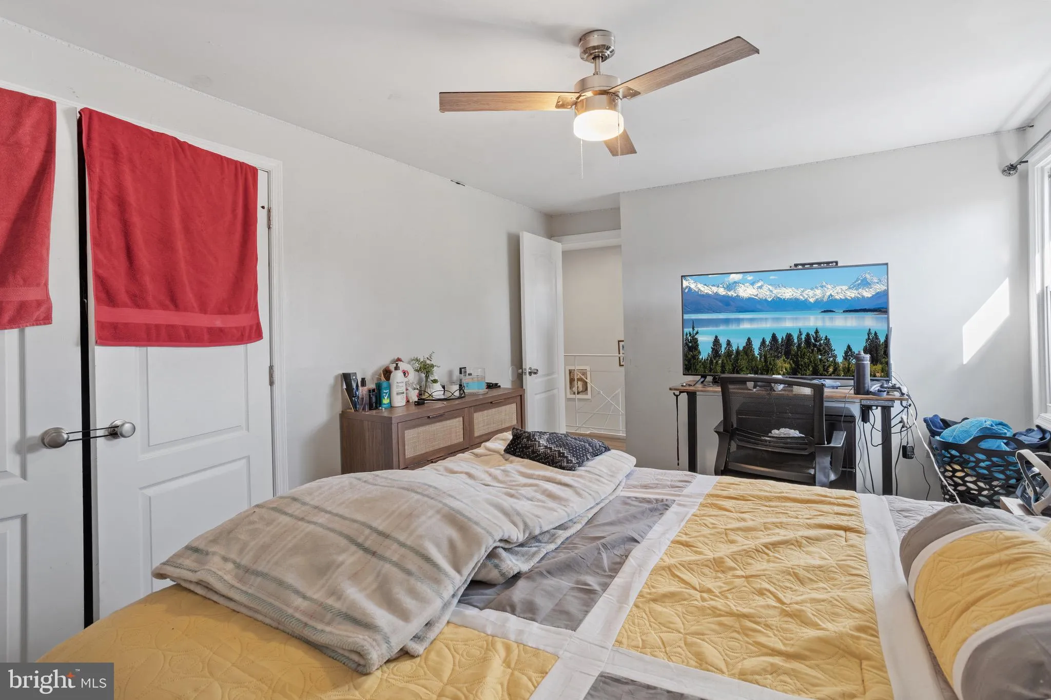 Willingboro, New Jersey 08046, United States, 4 Bedrooms Bedrooms, ,4 BathroomsBathrooms,Residential,Active,238932