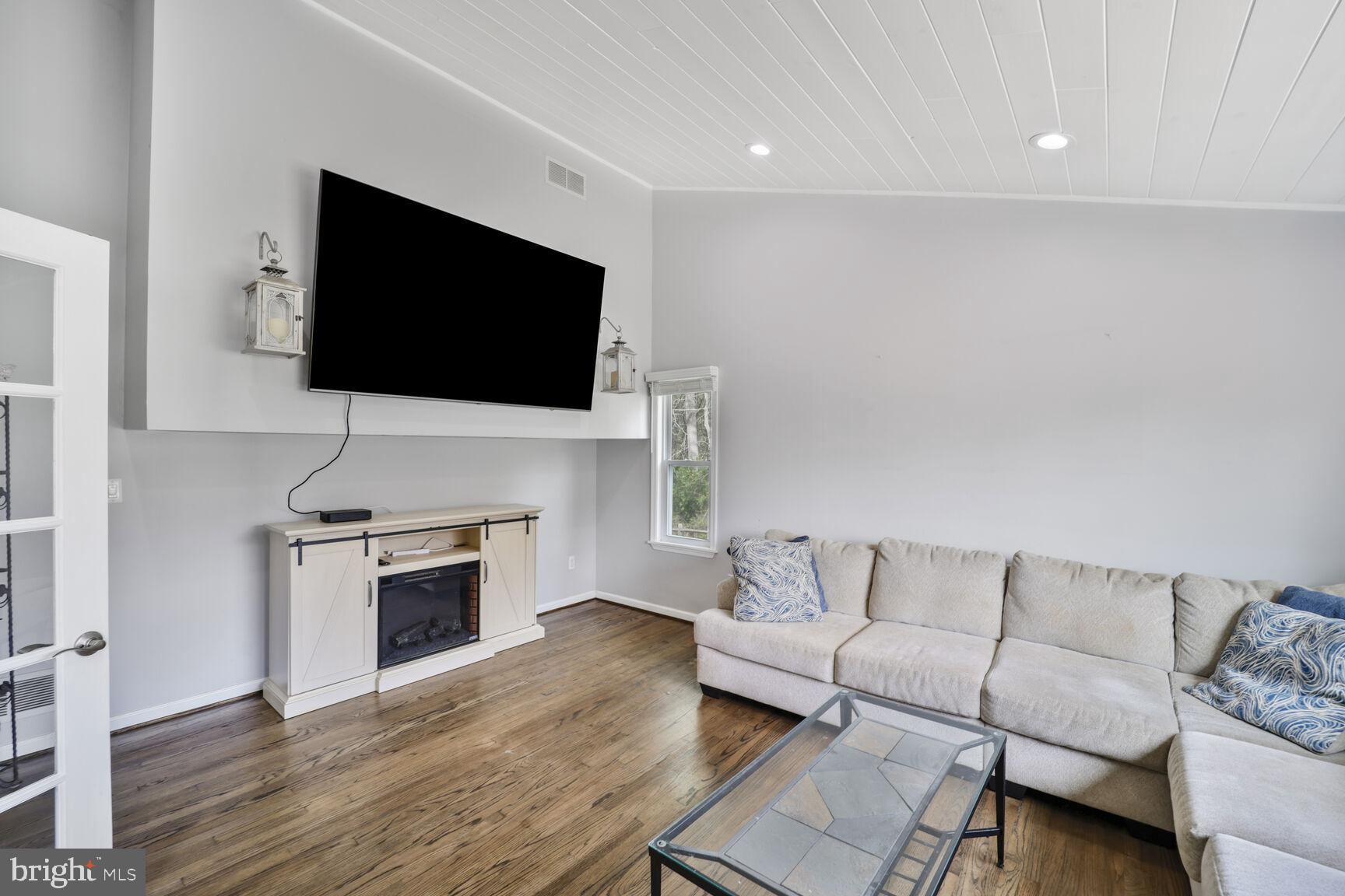 HUNTINGTON - Residential