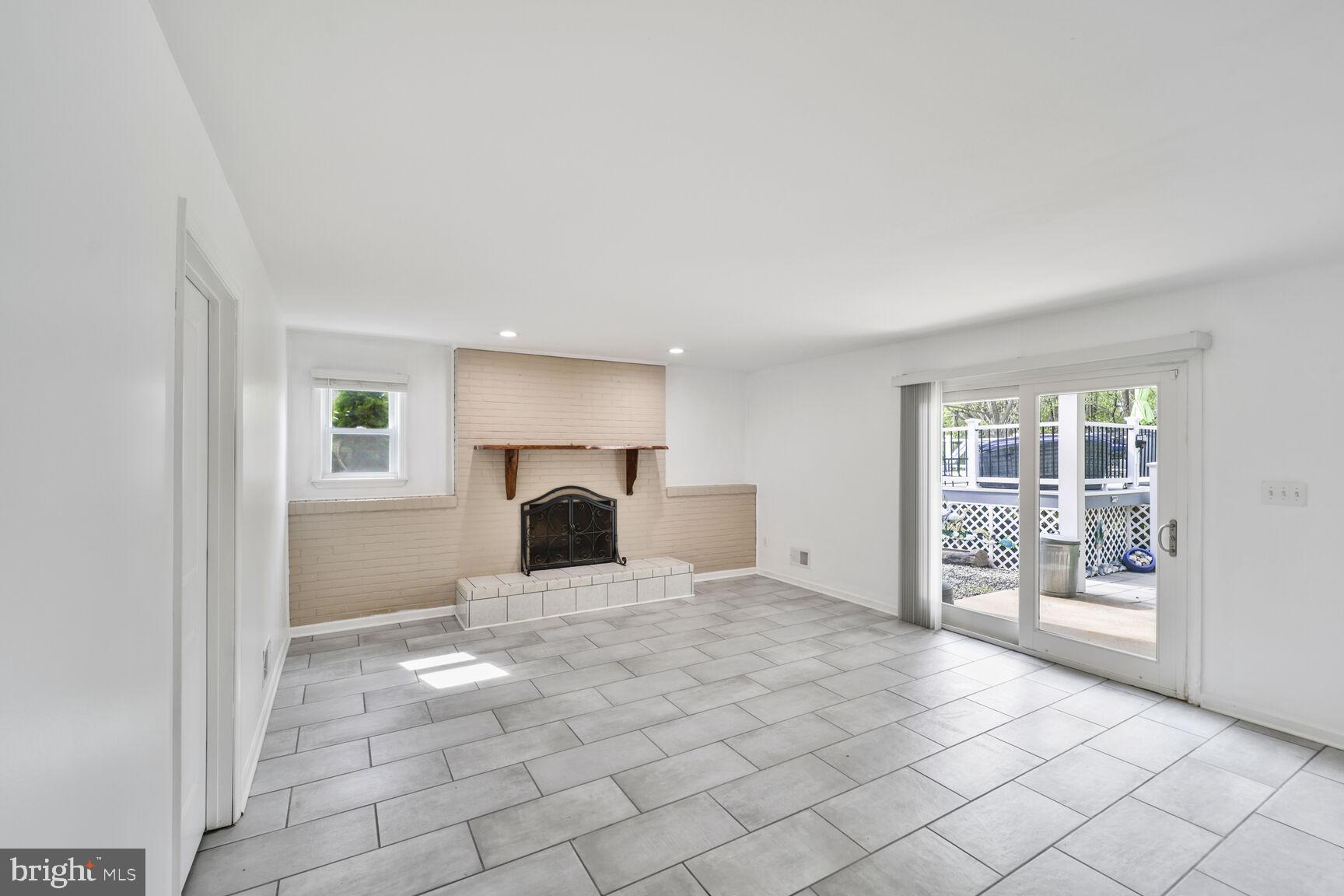 HUNTINGTON - Residential