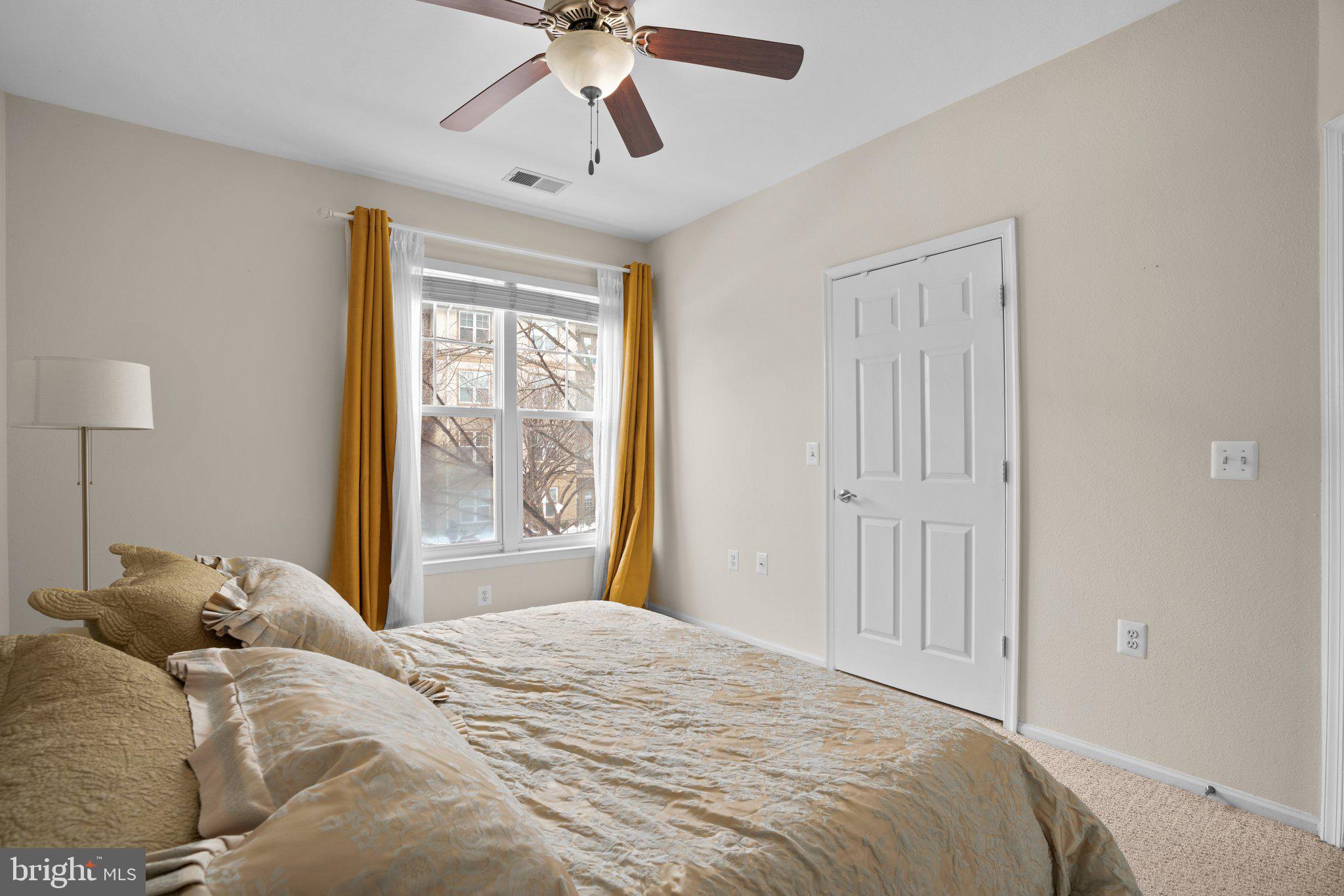 WHITE FLINT STATION - Residential