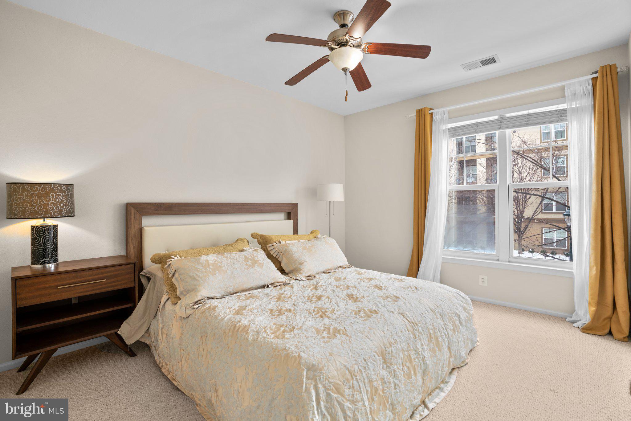 WHITE FLINT STATION - Residential