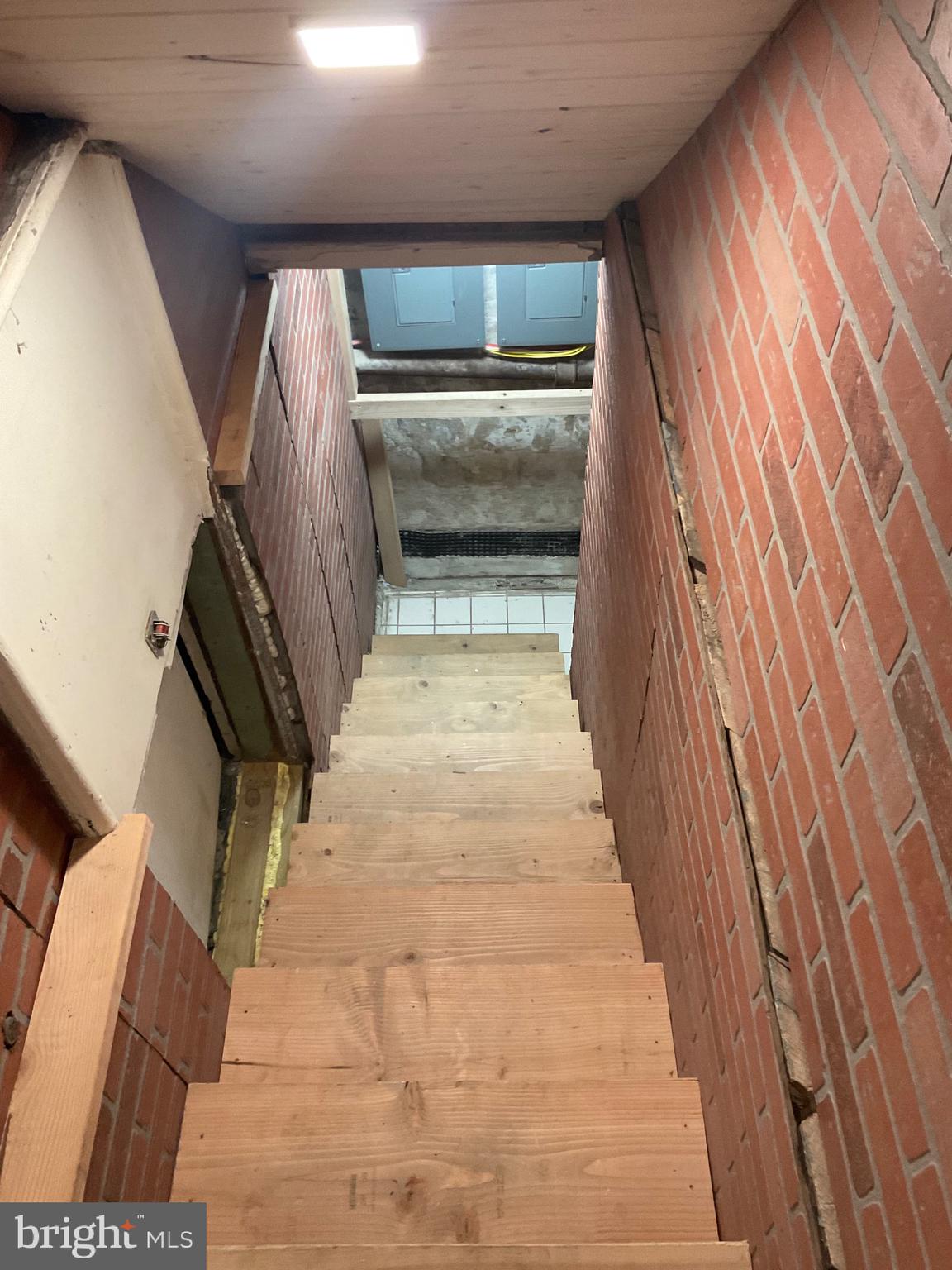 VANSVILLE HEIGHTS - Residential Lease