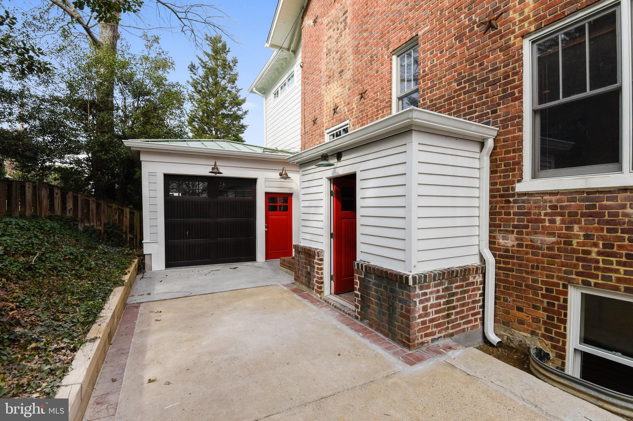 ROSEMONT - Residential