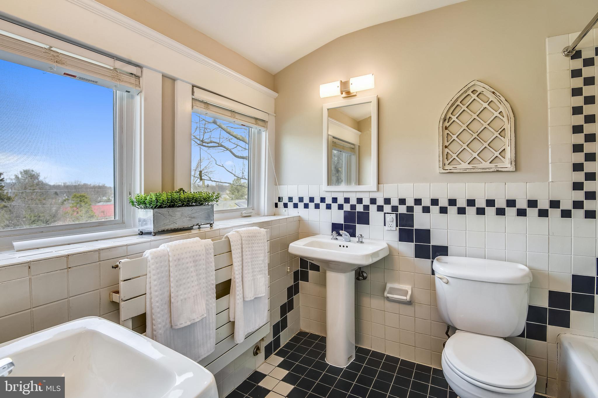 ROSEMONT - Residential