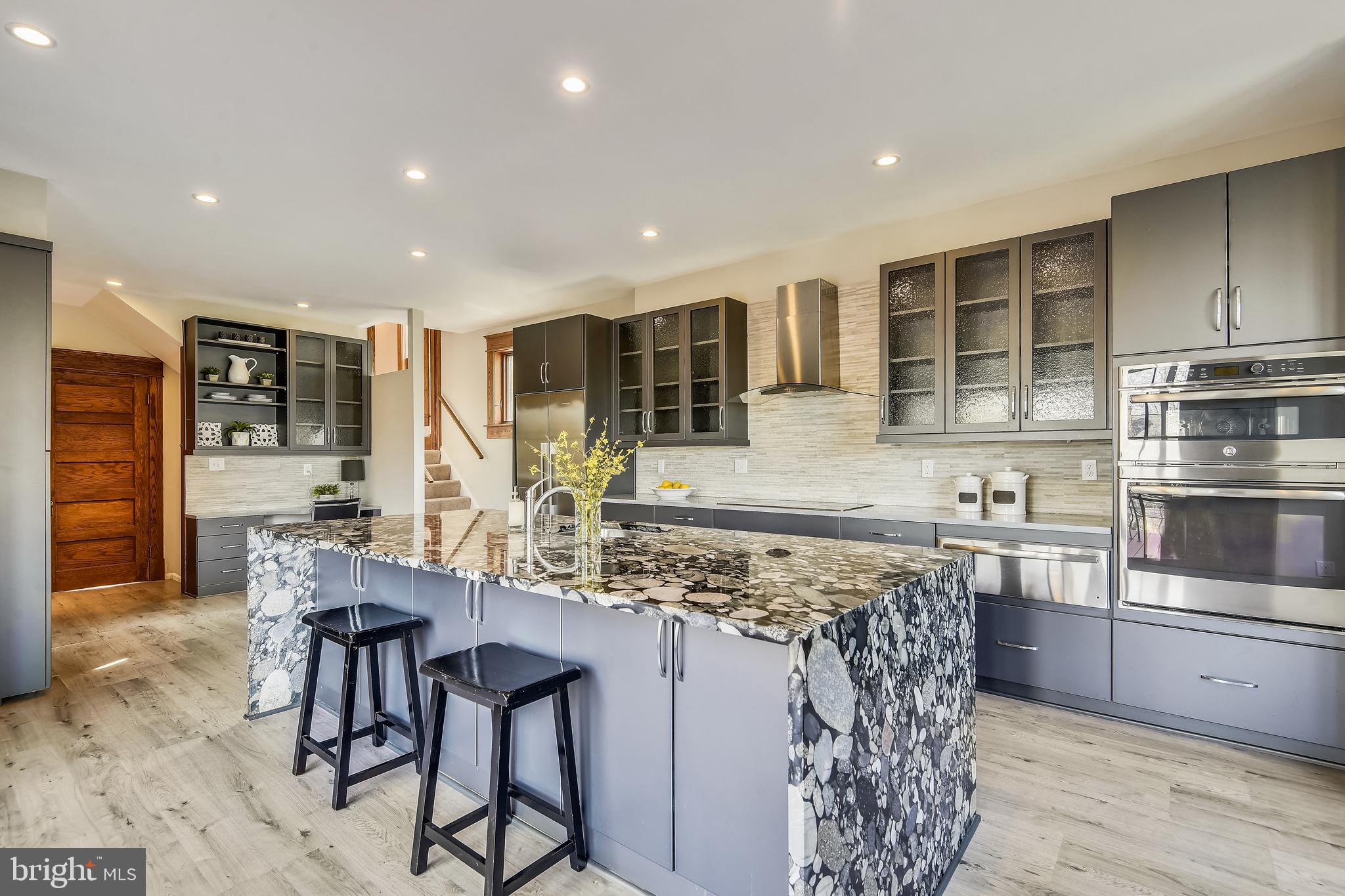 ROSEMONT - Residential