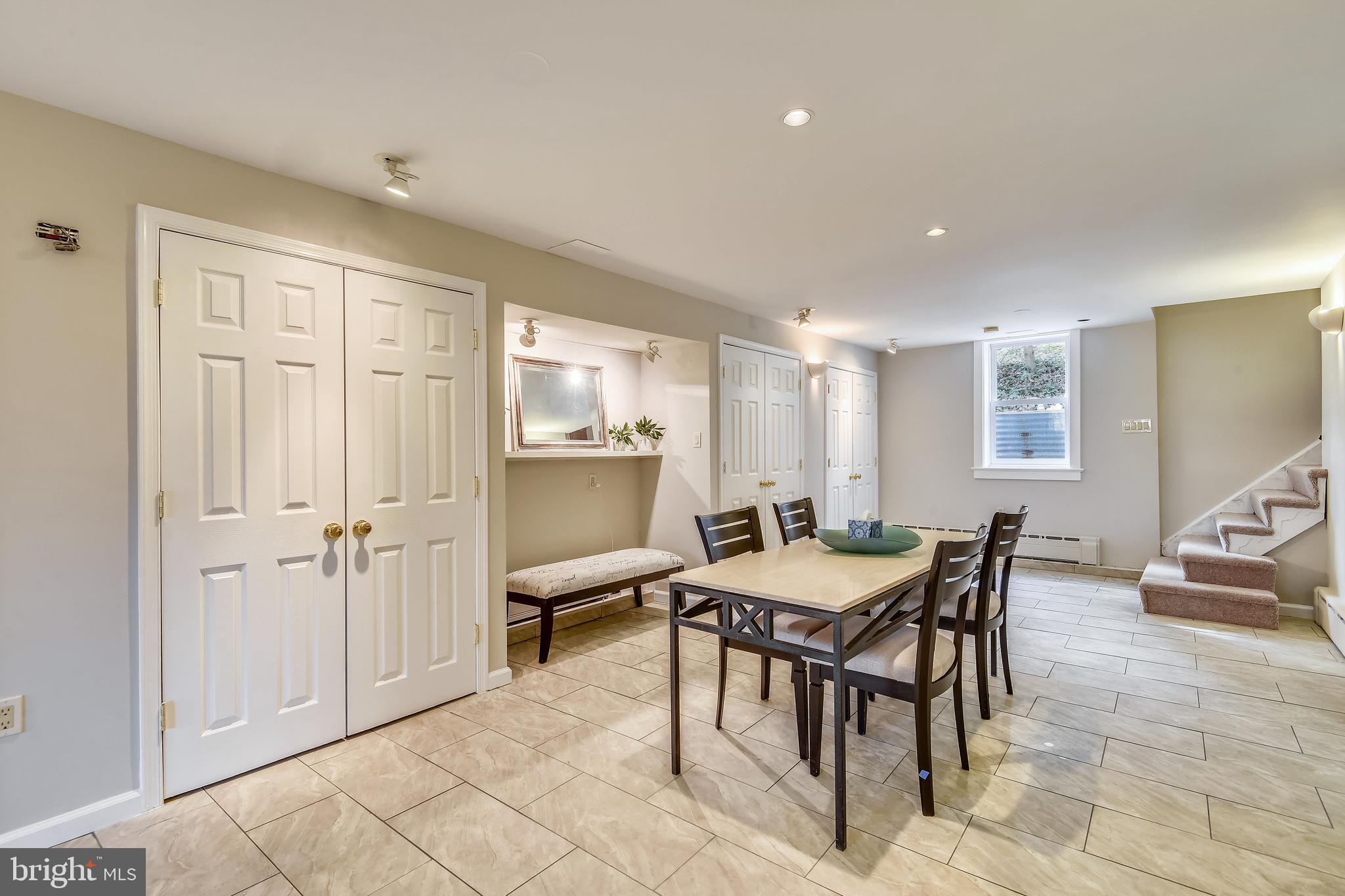 ROSEMONT - Residential