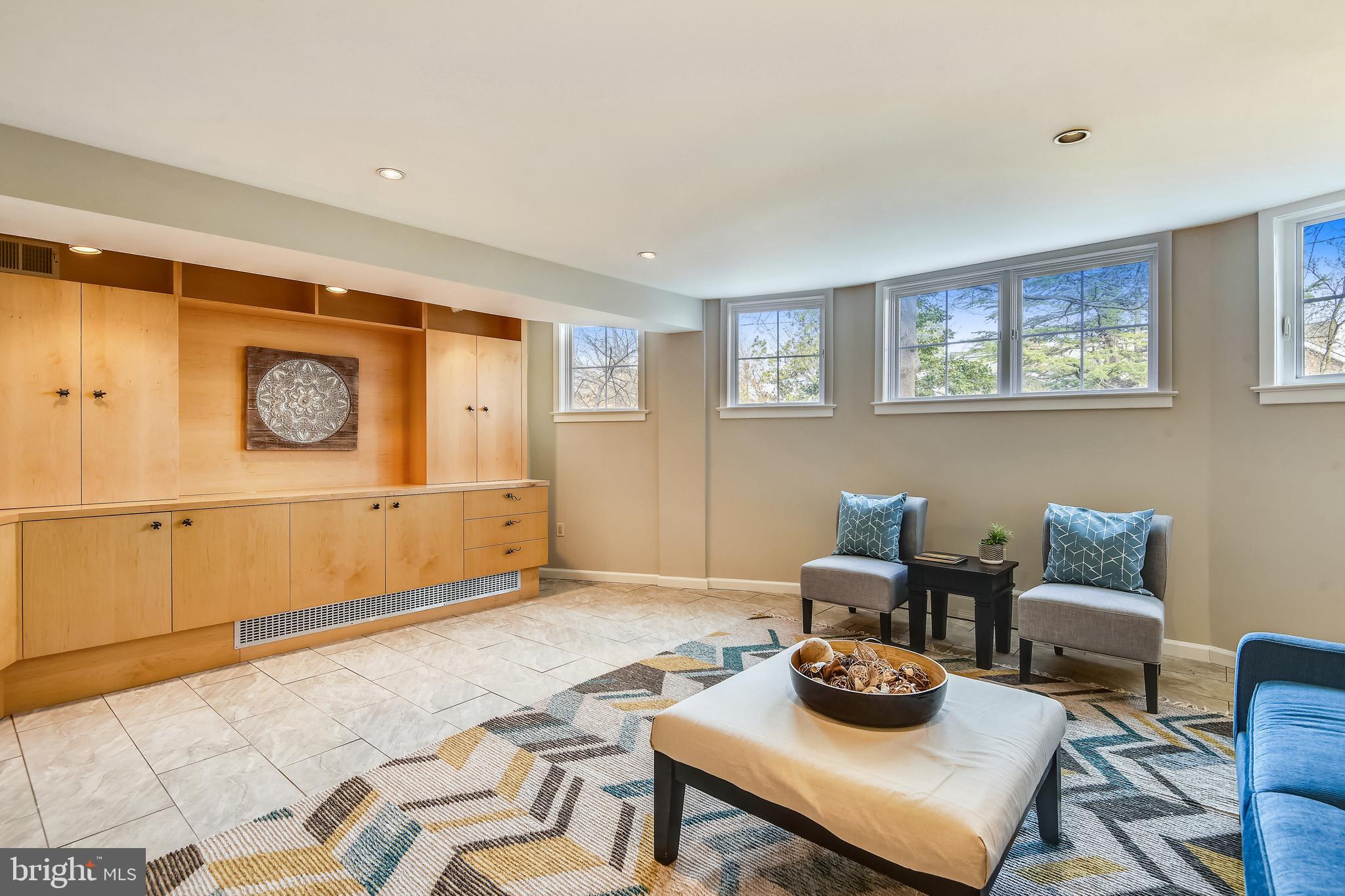 ROSEMONT - Residential