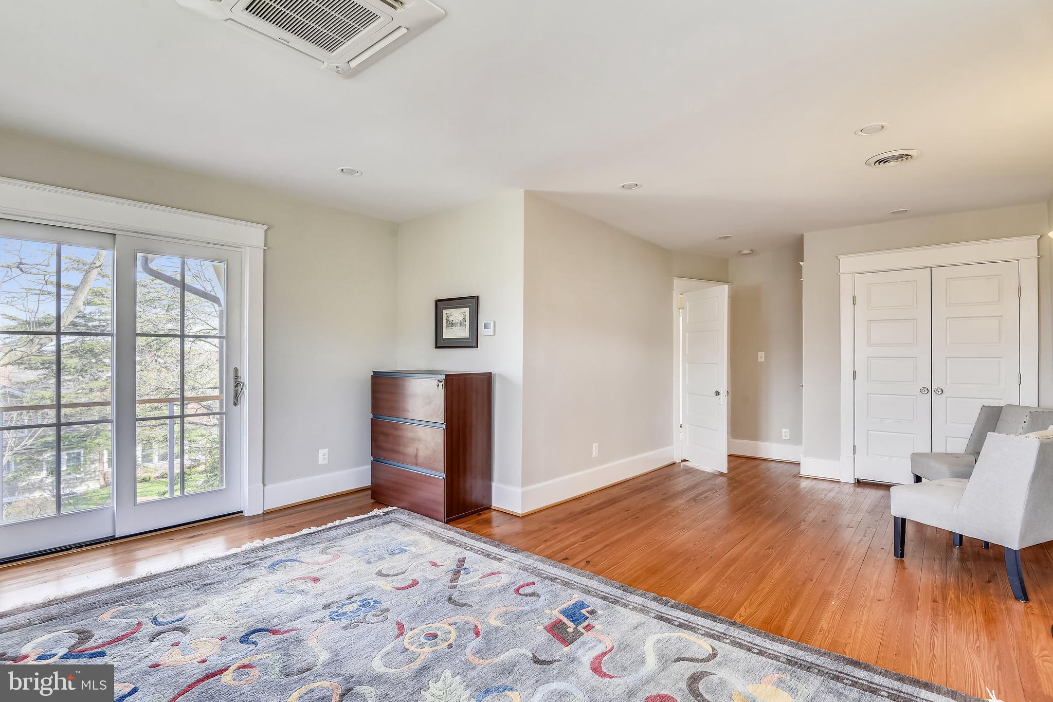 ROSEMONT - Residential