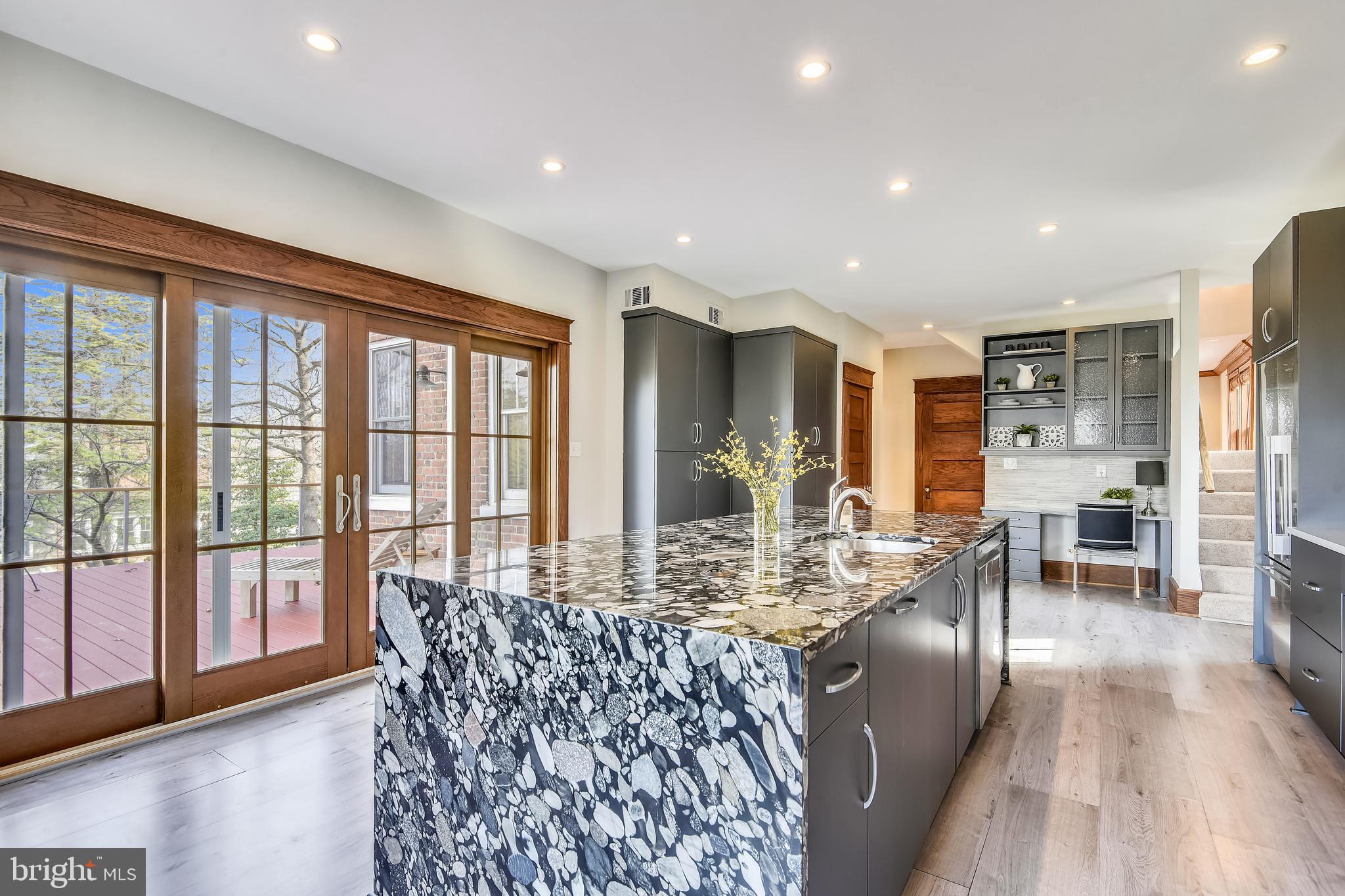 ROSEMONT - Residential