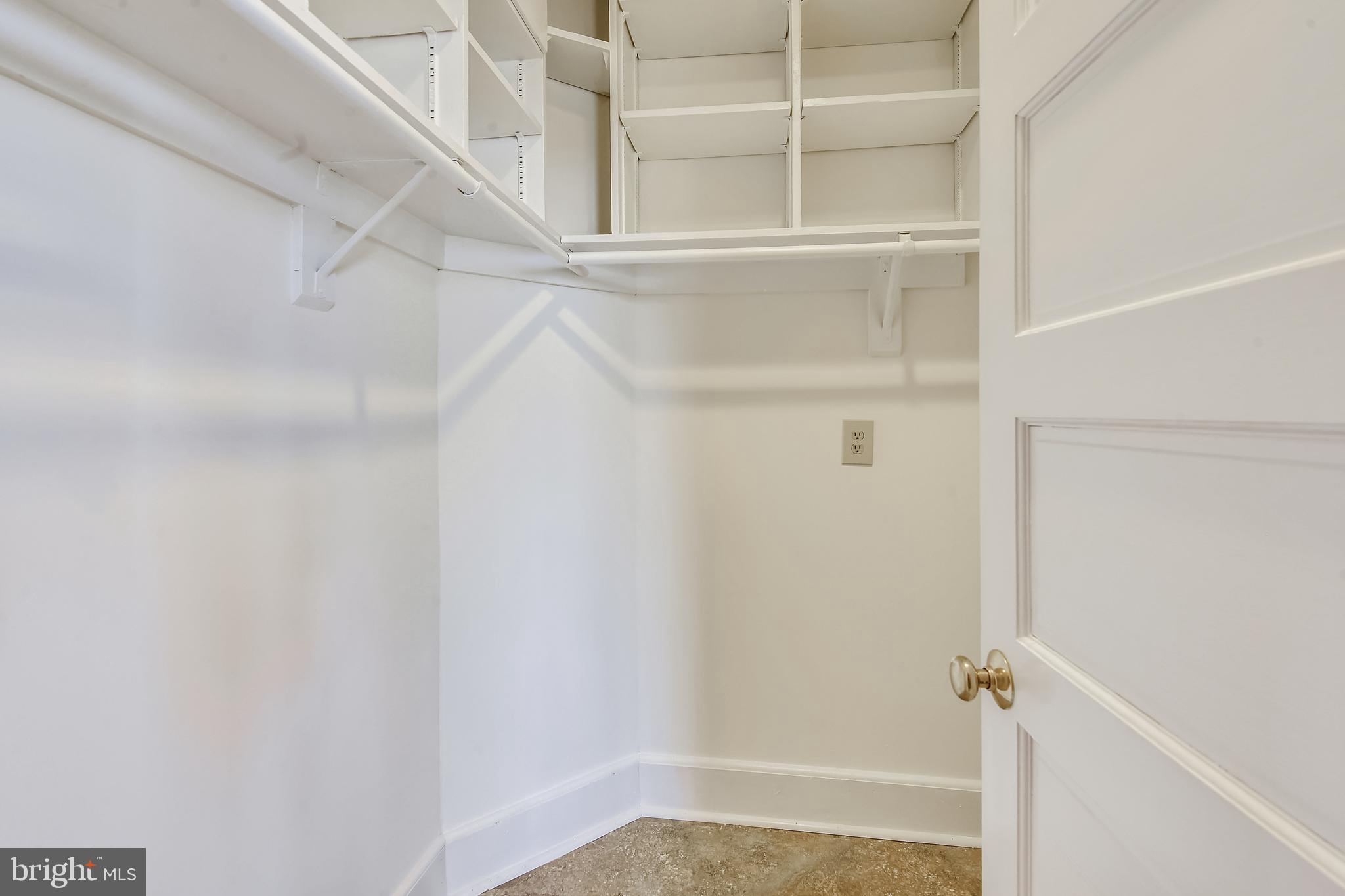 ROSEMONT - Residential