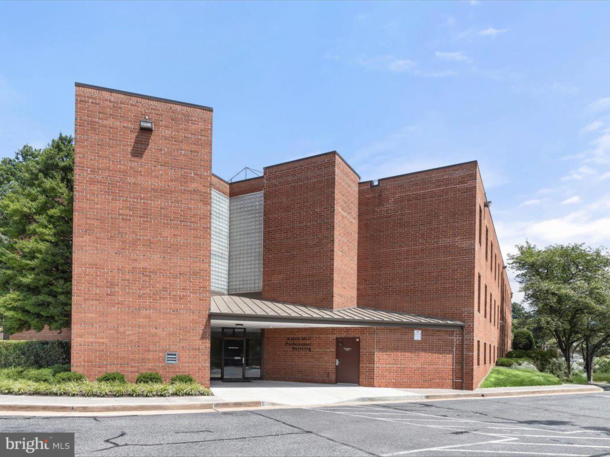 54 SCOTT ADAM ROAD 206