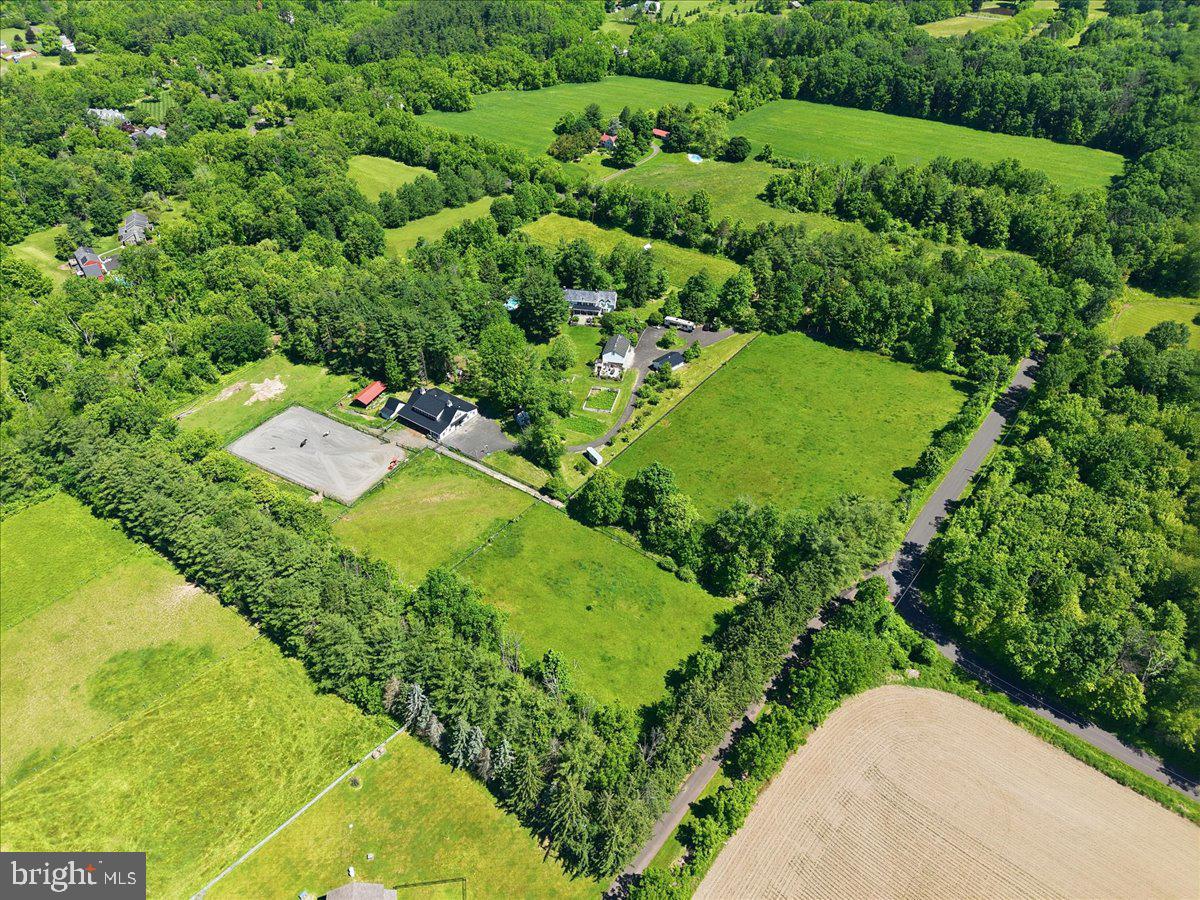 318 WELCOME HOUSE ROAD