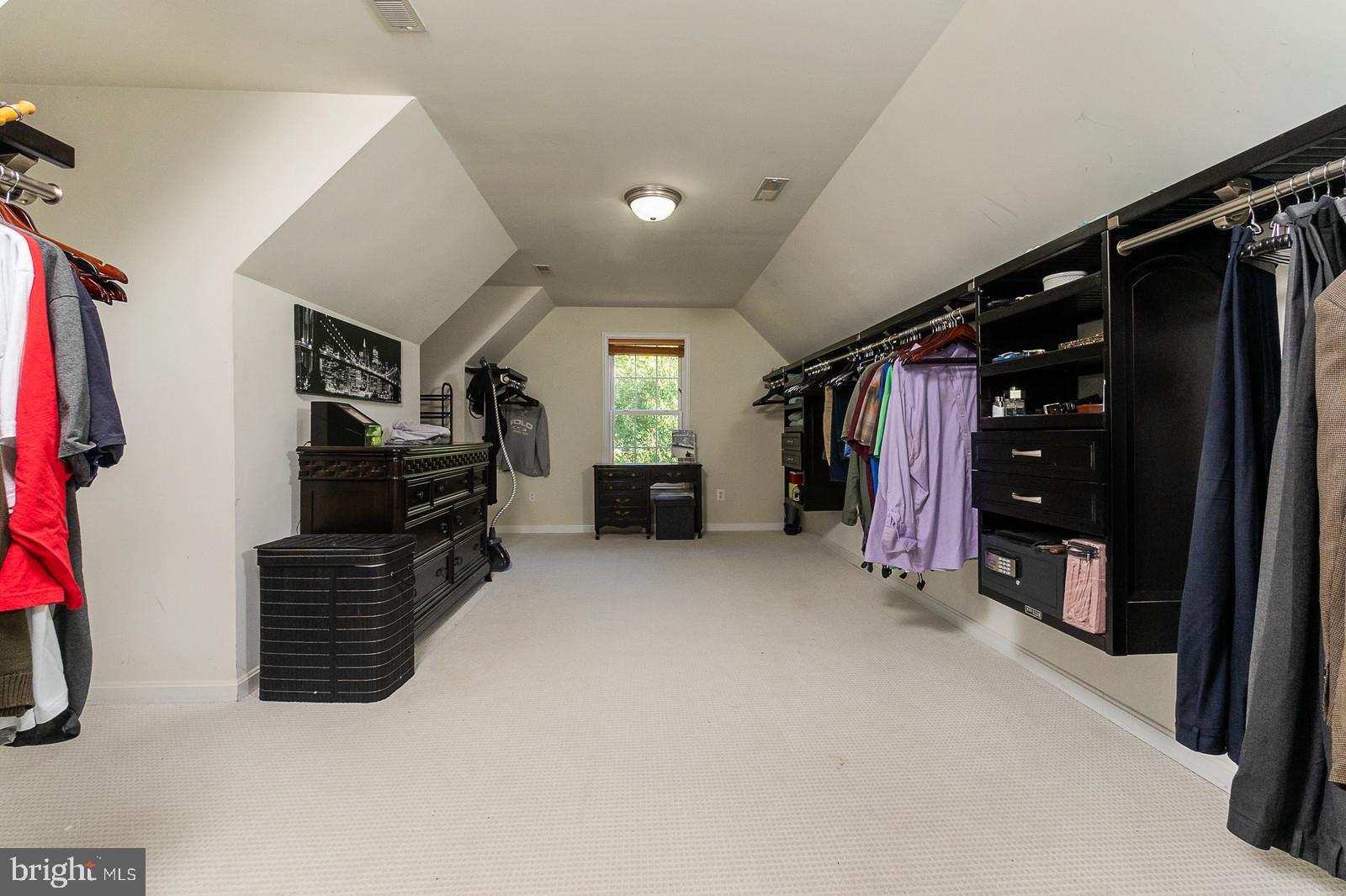 HAZEL RIVER - Residential