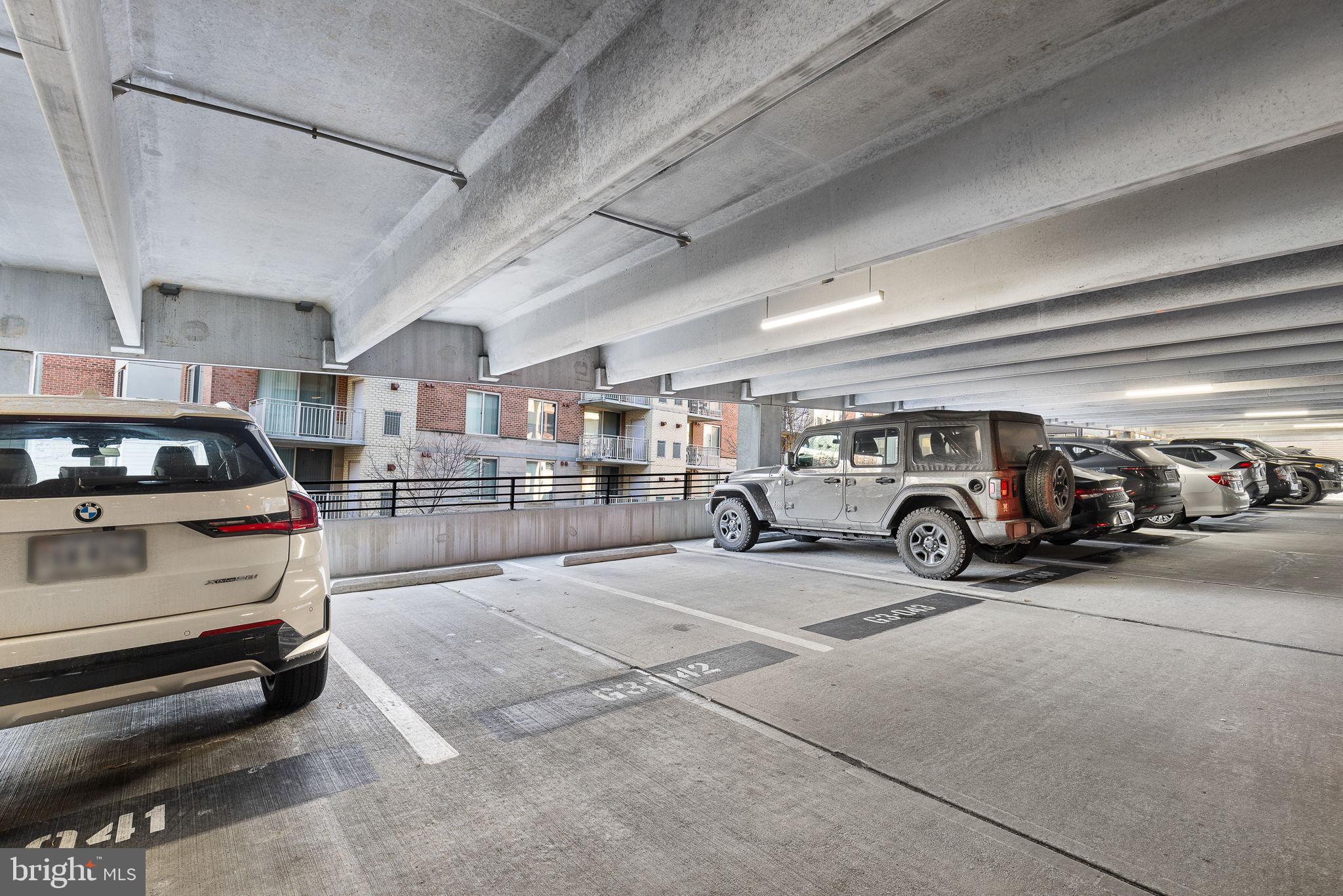 HALSTEAD AT THE METRO - Residential