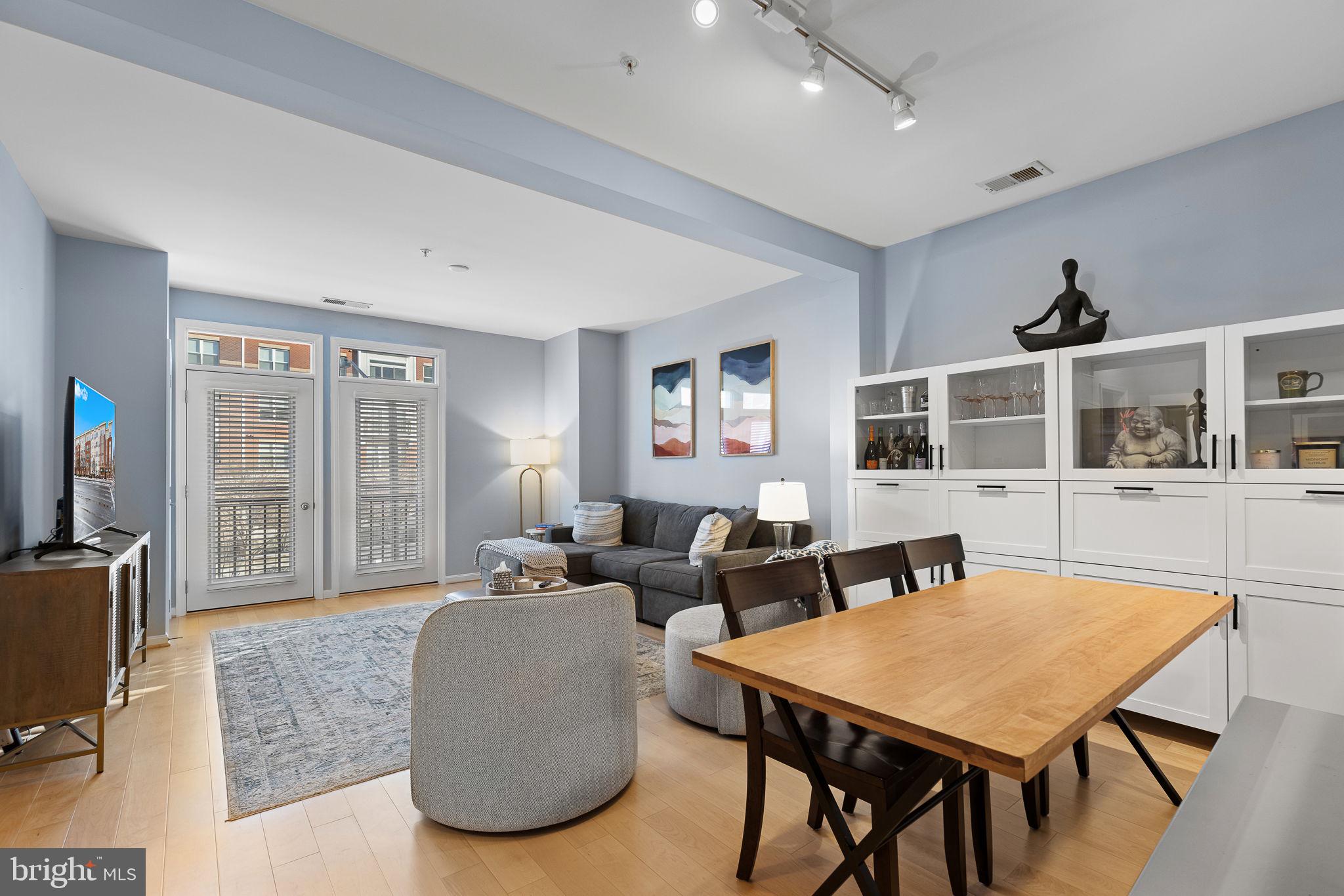 HALSTEAD AT THE METRO - Residential