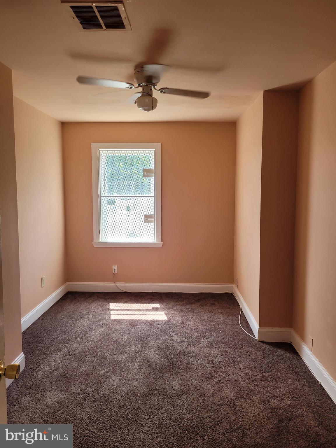 ALBEMARLE SQUARE - Residential Lease