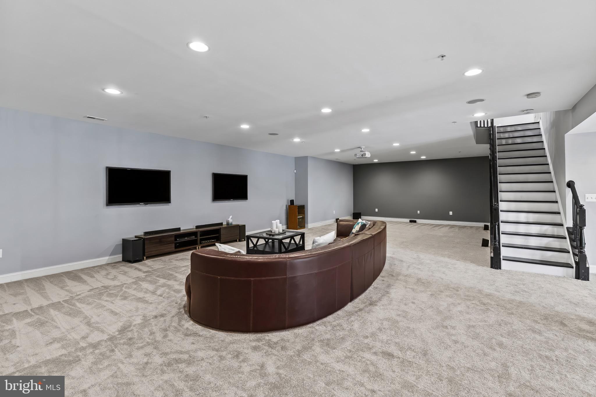 AUBURN VILLAGE AT SANDY SPRING - Residential