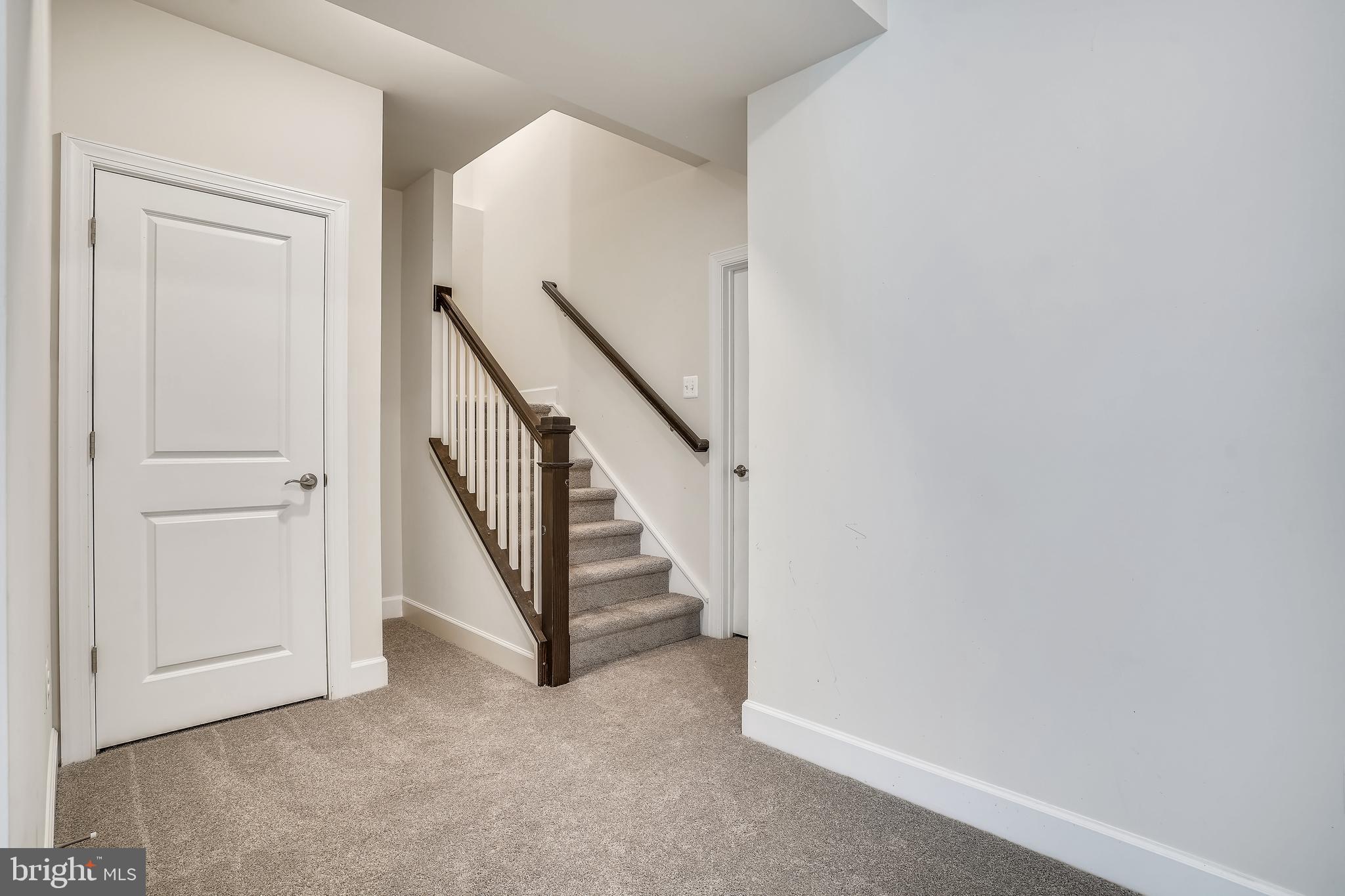 GILES OVERLOOK - Residential