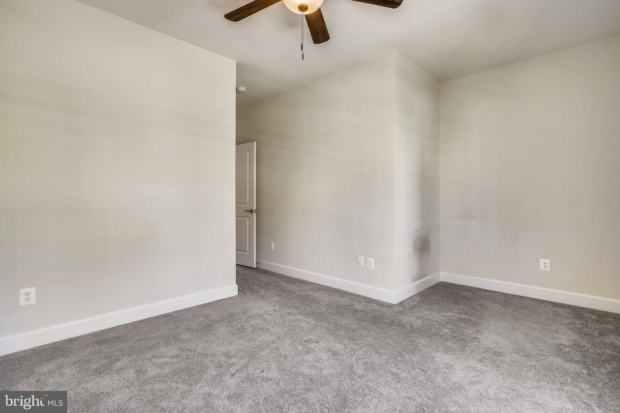 GILES OVERLOOK - Residential