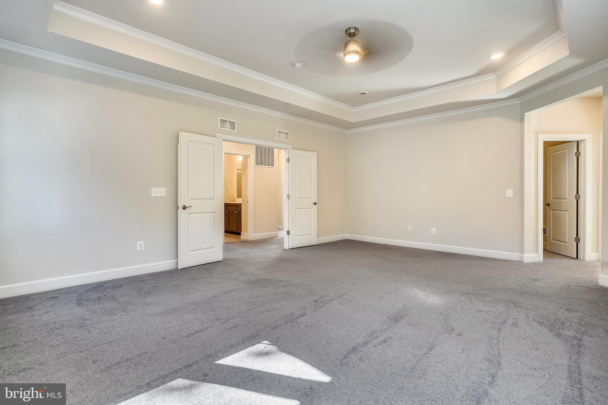 GILES OVERLOOK - Residential