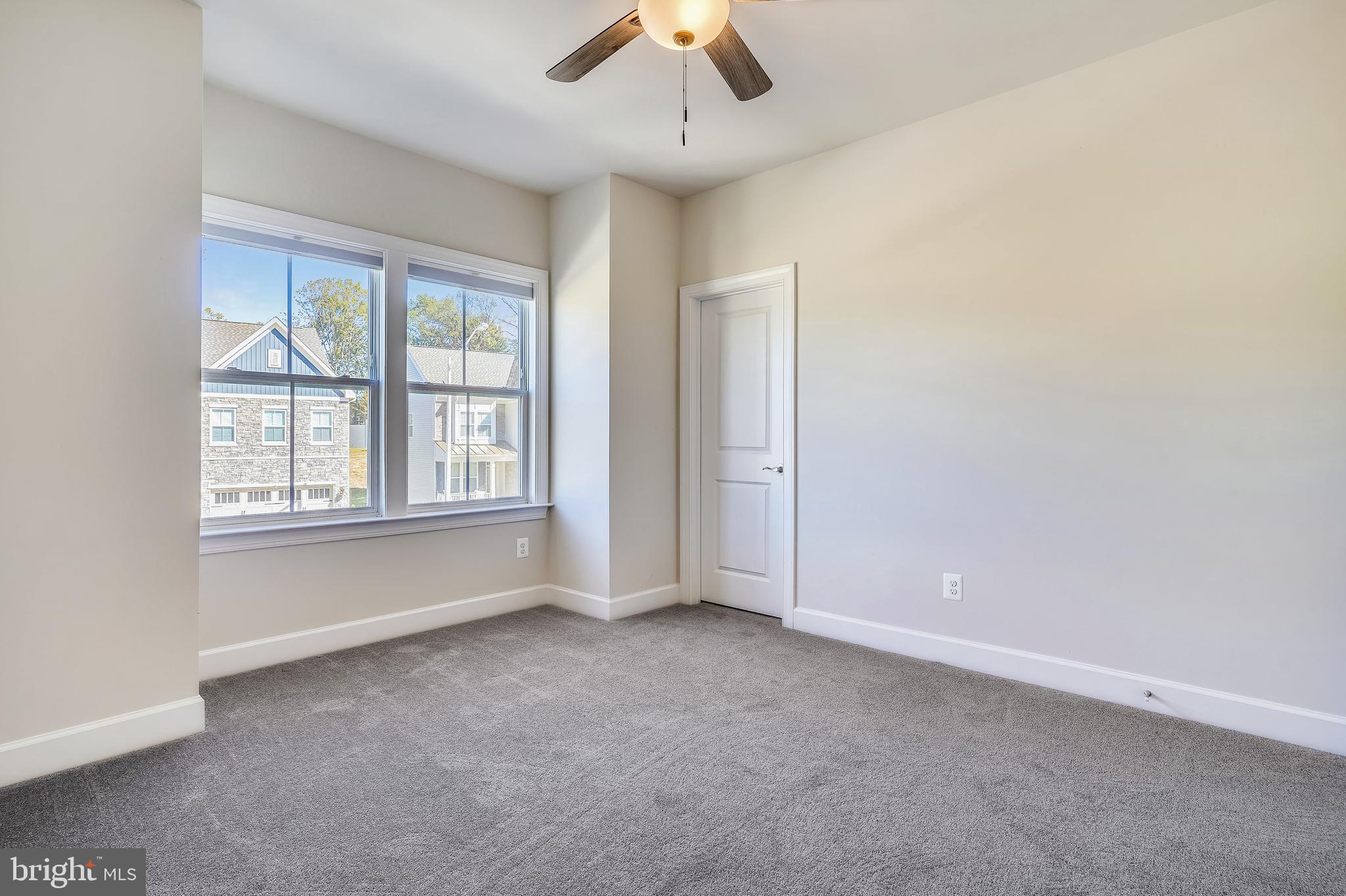 GILES OVERLOOK - Residential